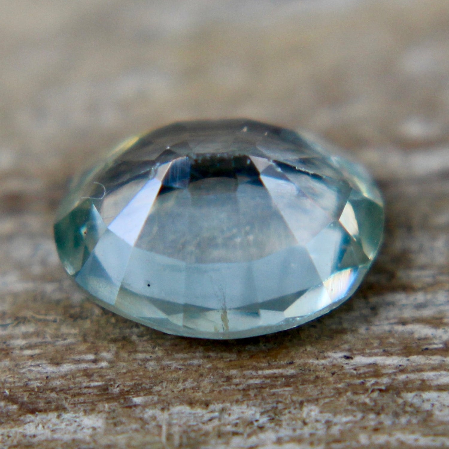 Natural Green Sapphire - Sapphirepal