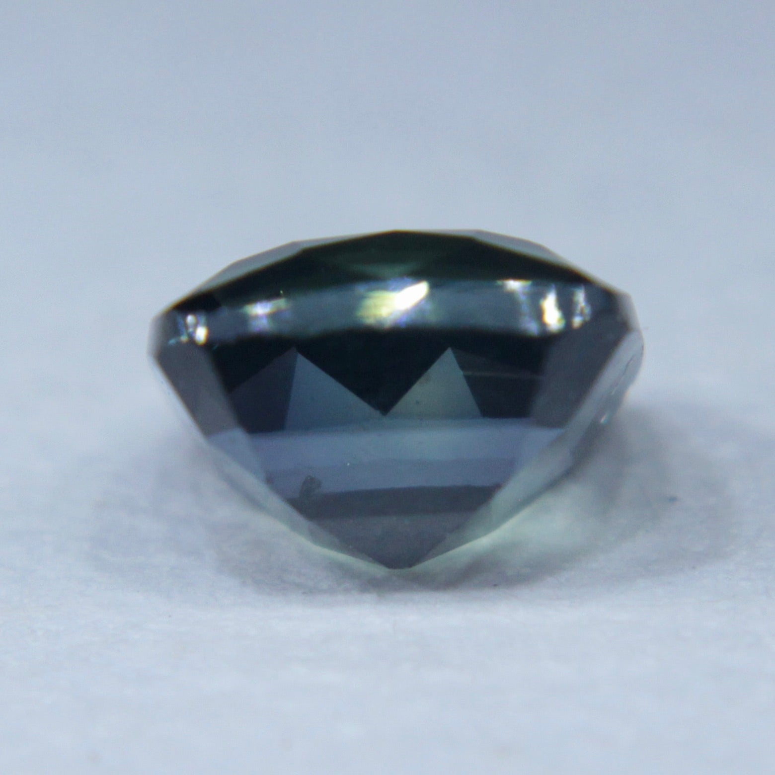 Natural Green Sapphire - Sapphirepal