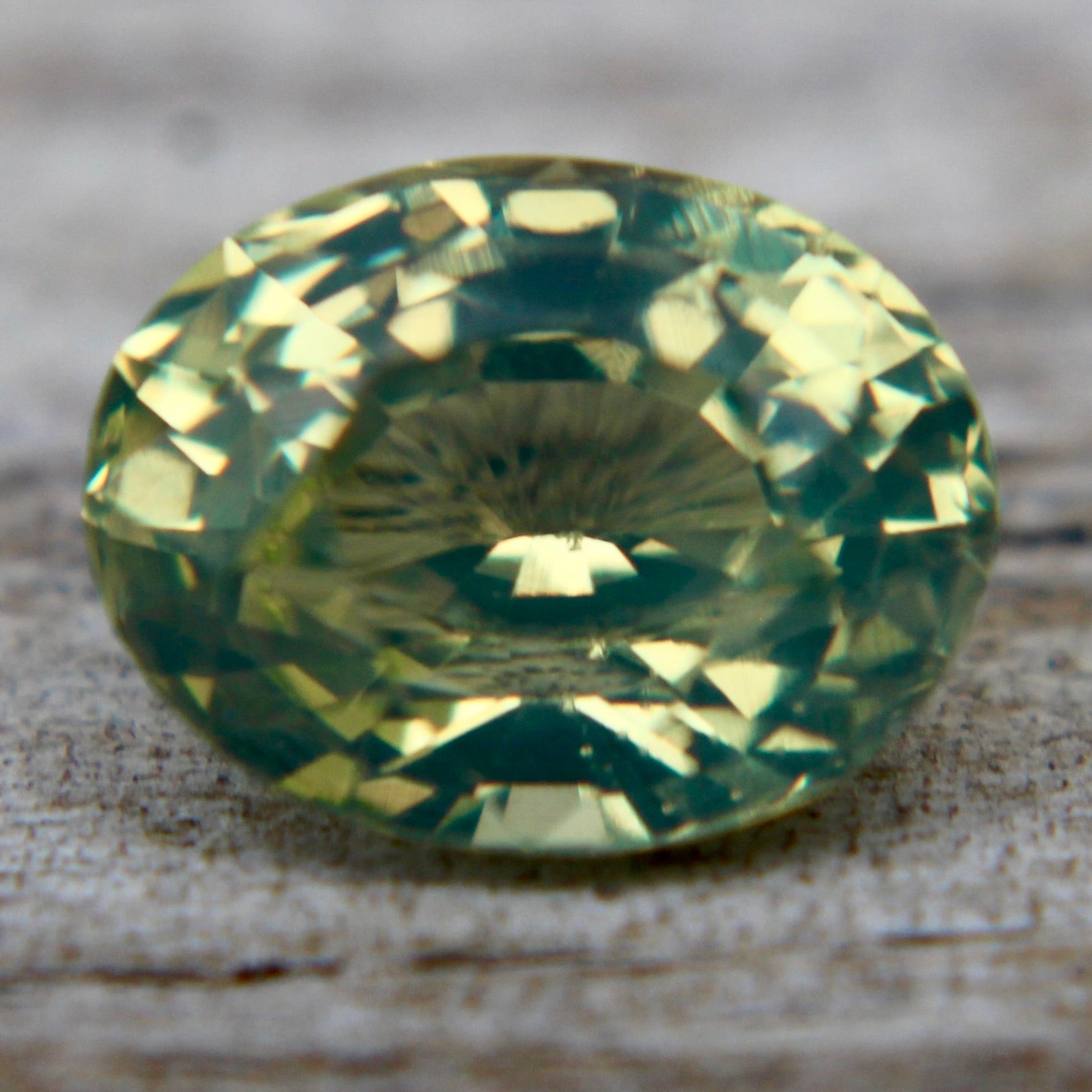 Natural Green Sapphire - Sapphirepal