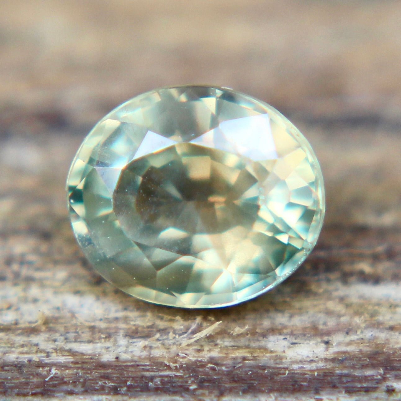 Natural Green Sapphire - Sapphirepal