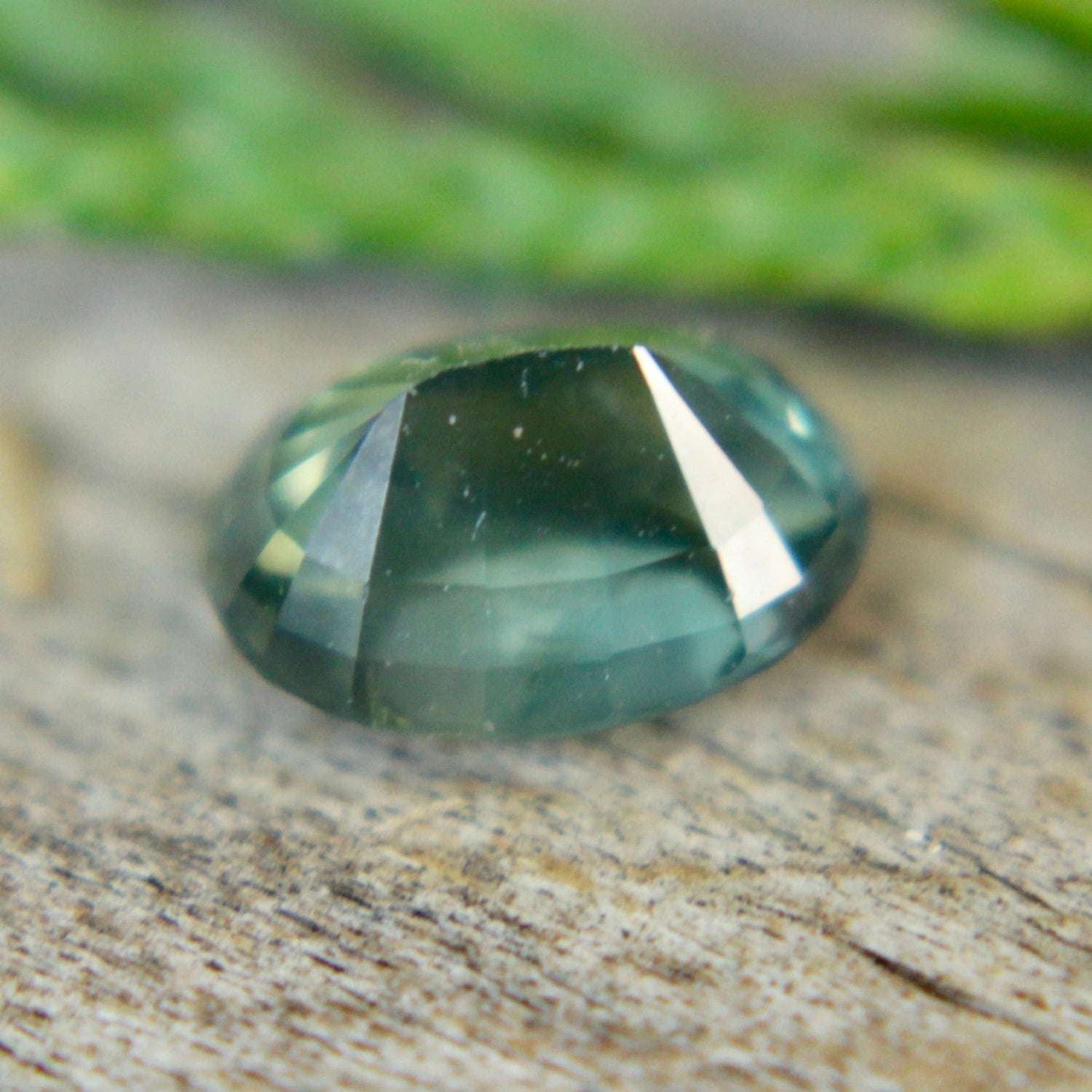 Natural Green Sapphire - Sapphirepal