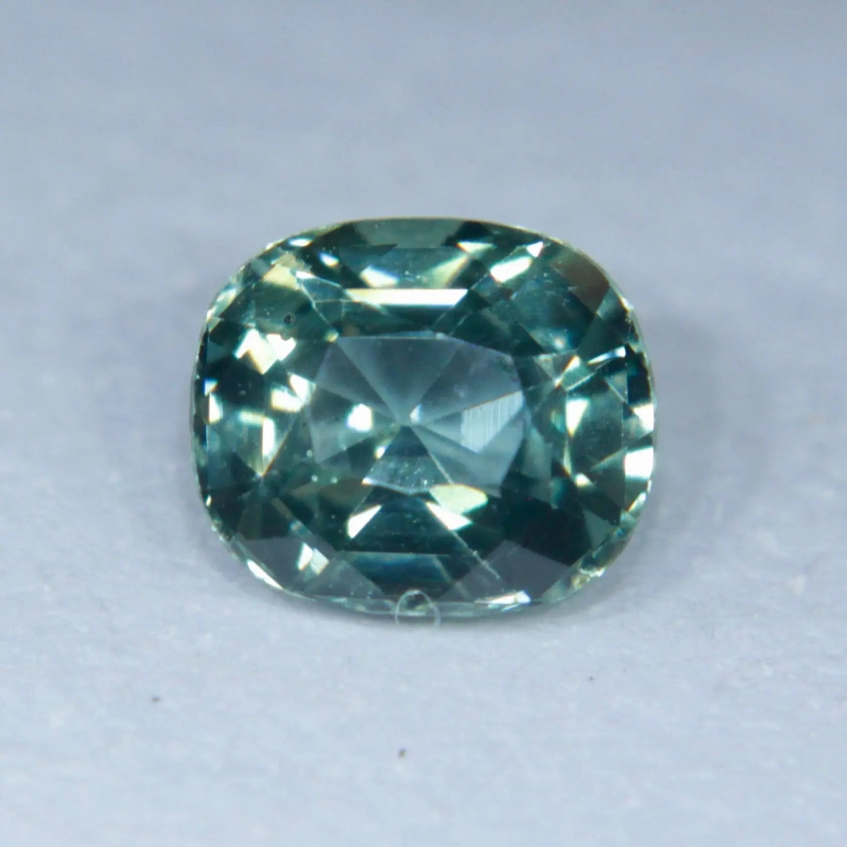 Natural Green Sapphire - Sapphirepal