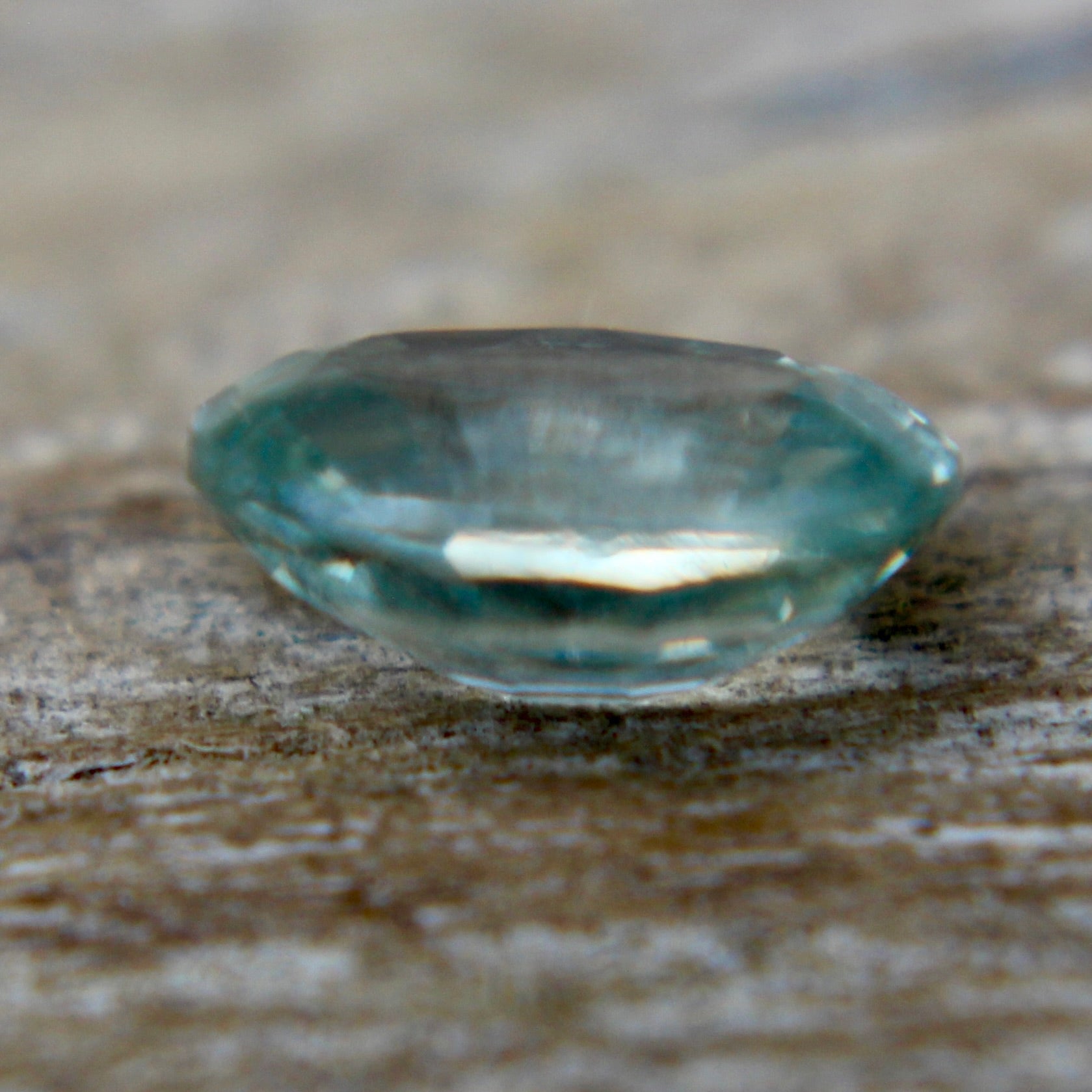 Natural Green Sapphire - Sapphirepal