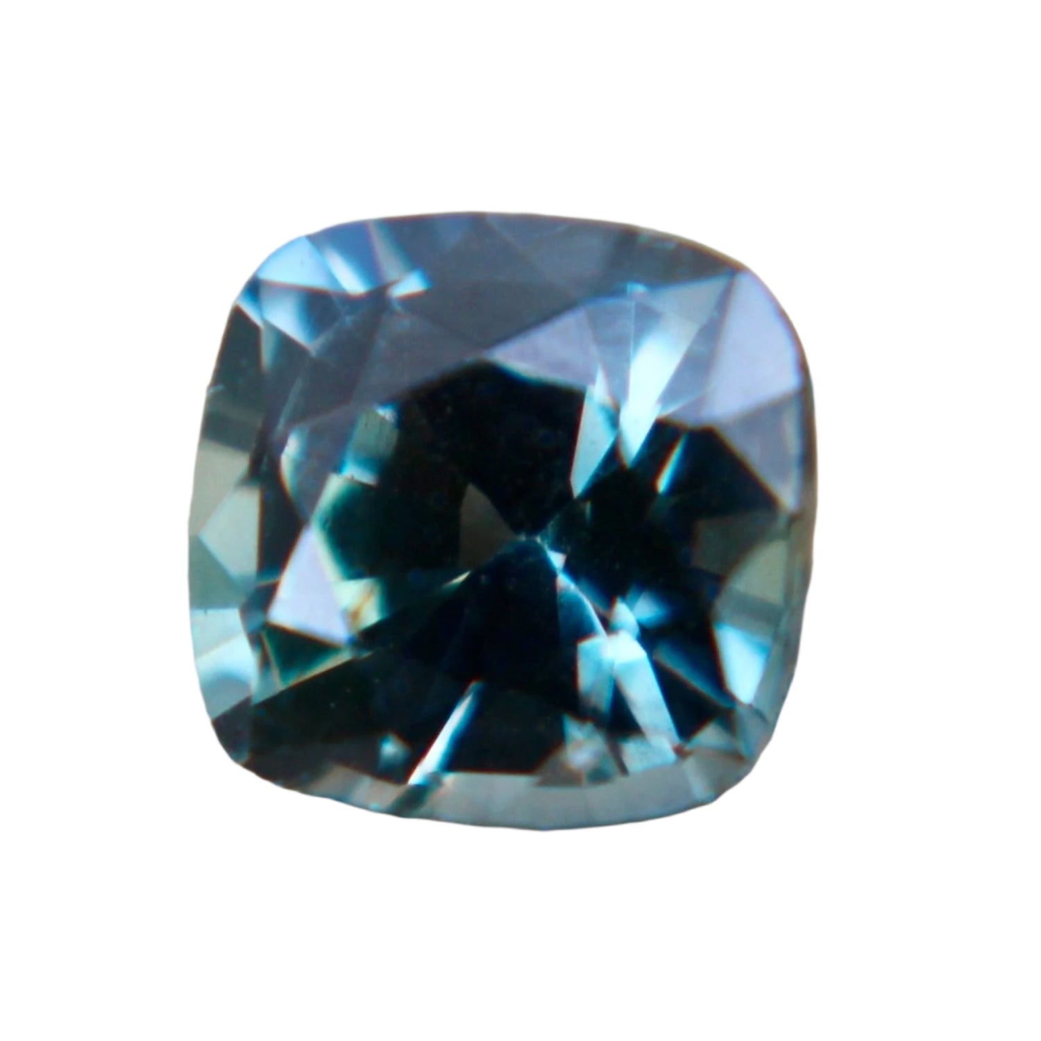 Natural Green Sapphire 0.67ct Cushion Cut – Natural Ceylon Gem - Sapphire pal