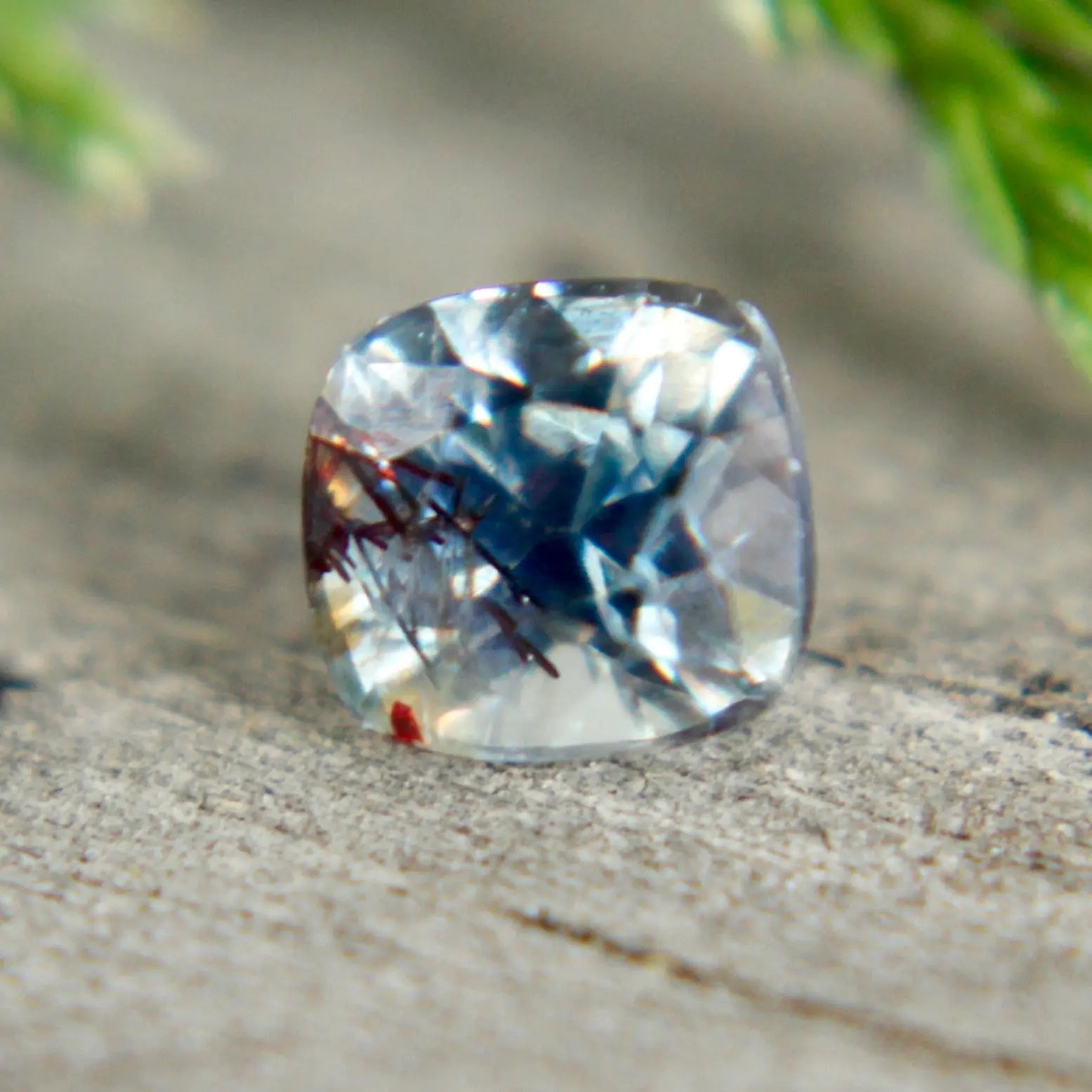 Natural Green Sapphire - Sapphirepal