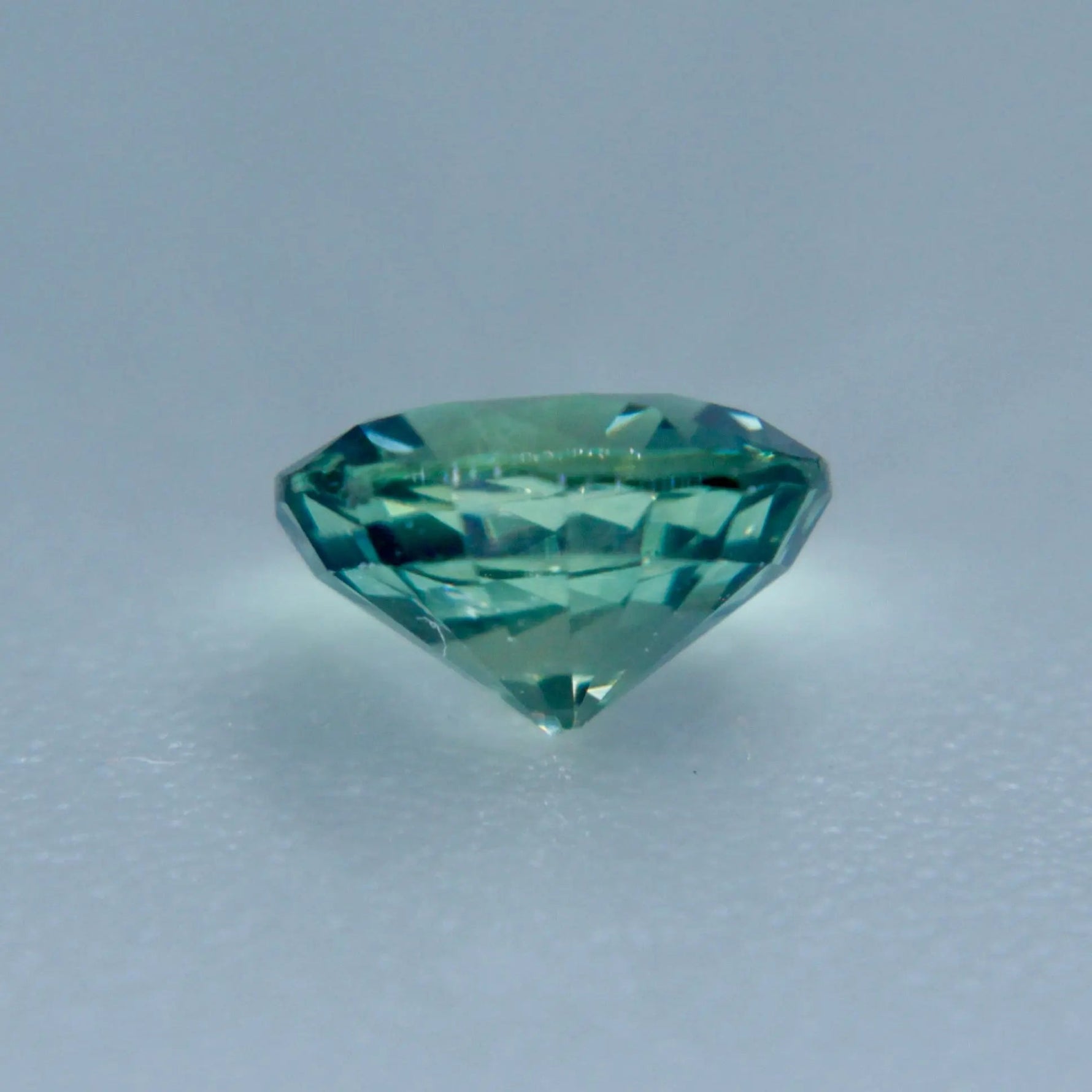 Natural Green Sapphire - Sapphirepal