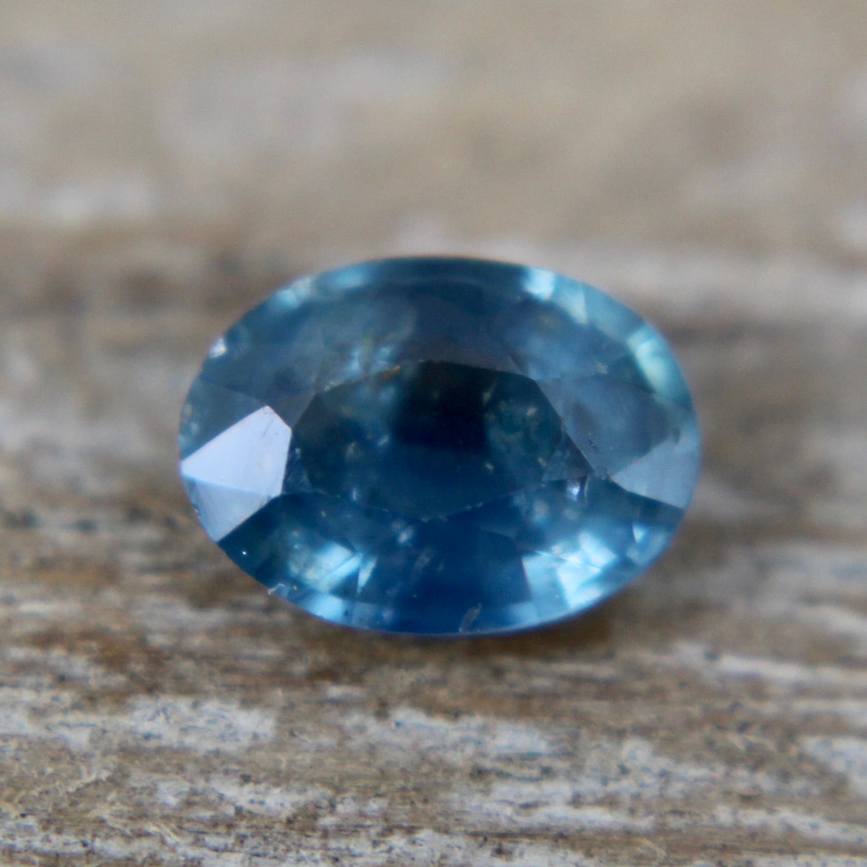 Natural Green Sapphire - Sapphirepal