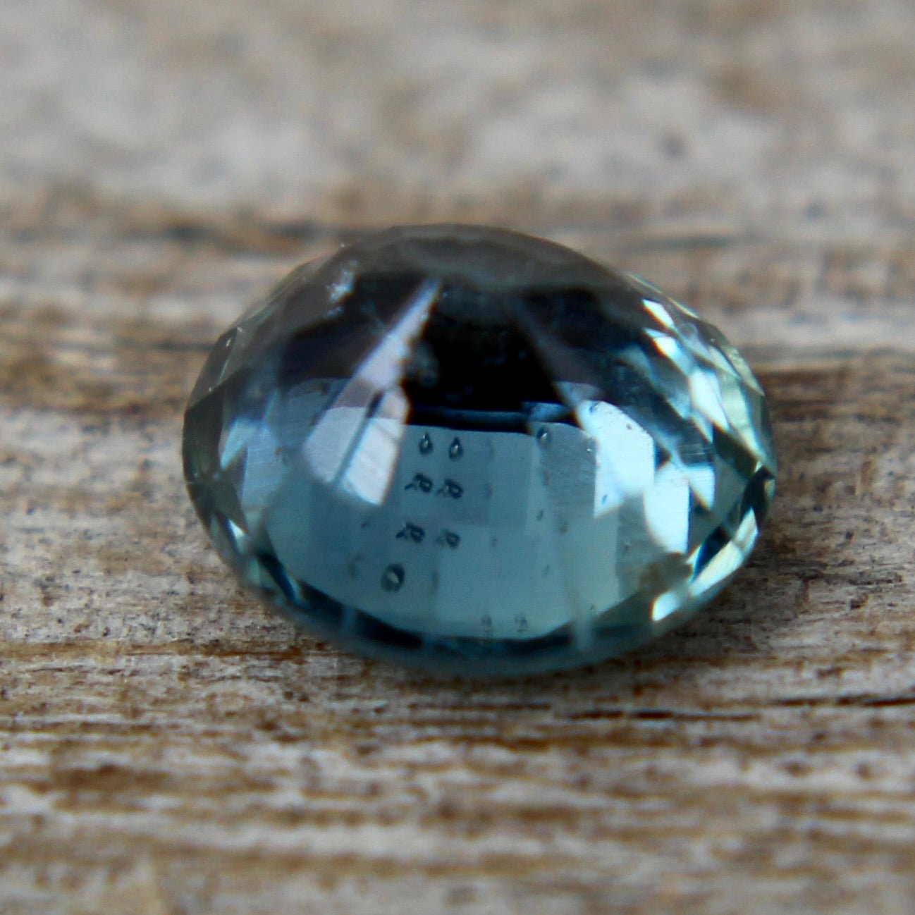 Natural Green Sapphire - Sapphirepal