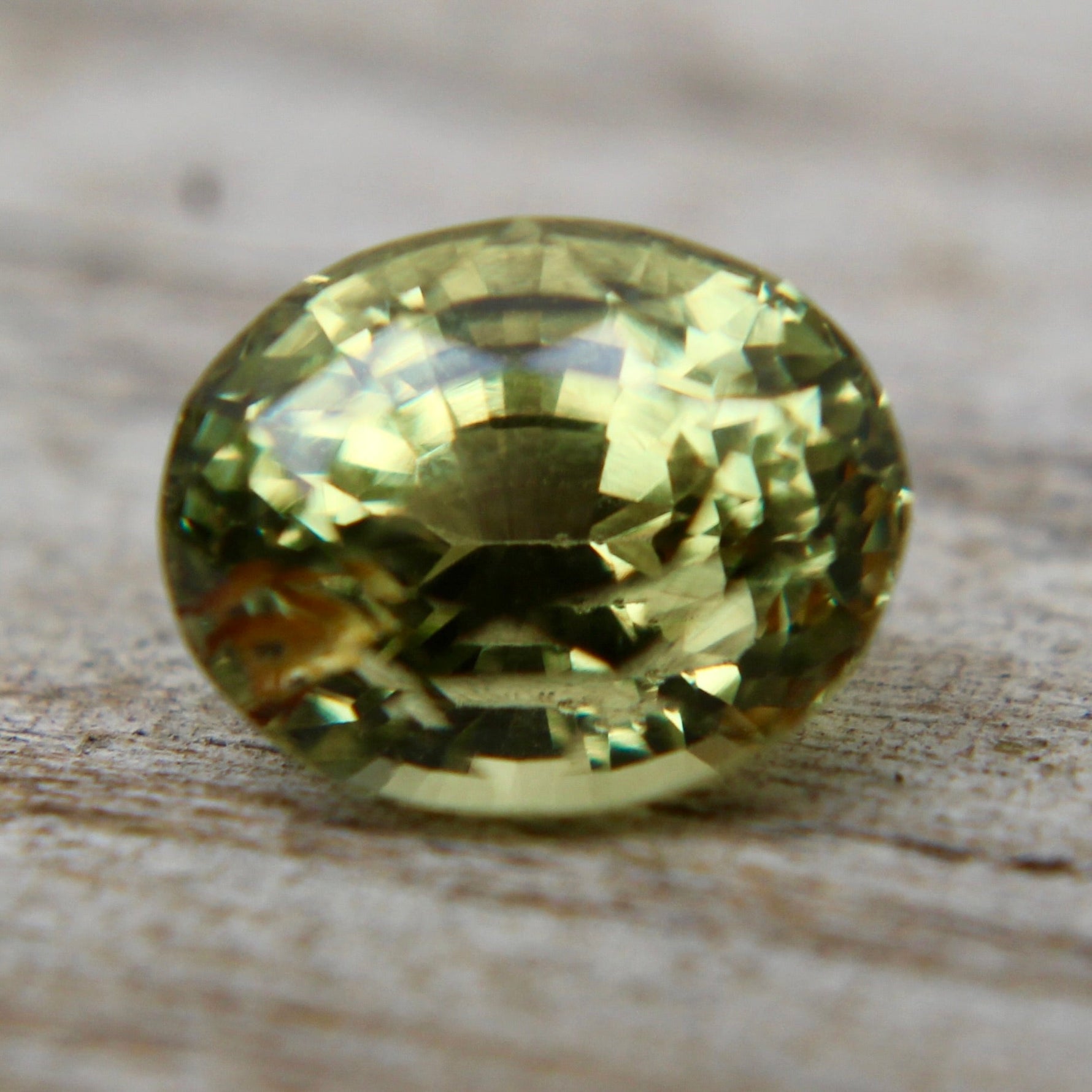 Natural Green Sapphire - Sapphirepal