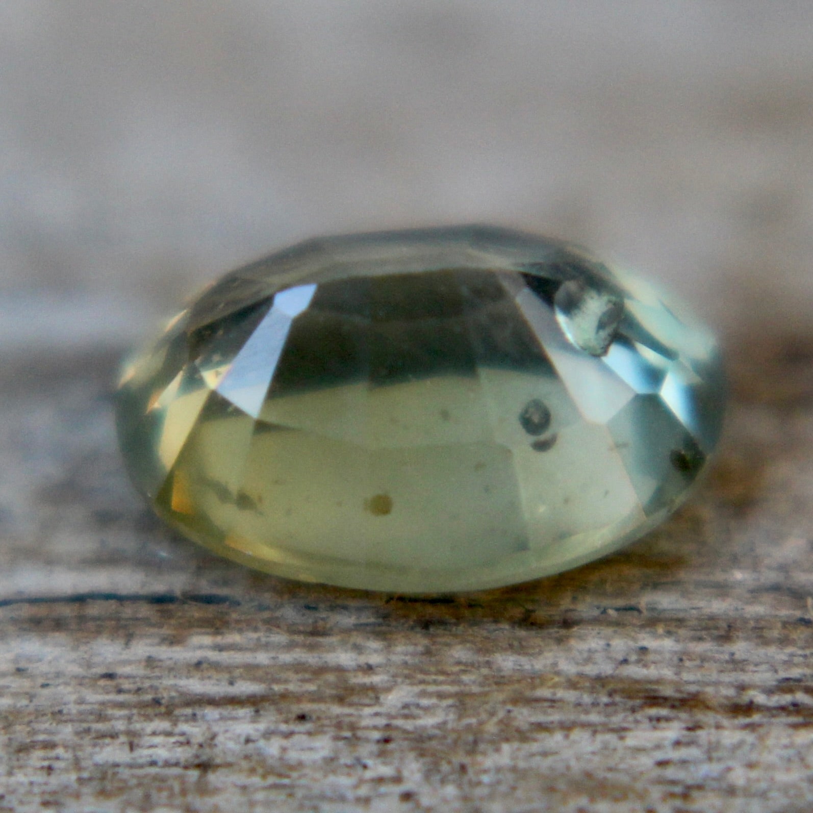 Natural Green Sapphire - Sapphirepal
