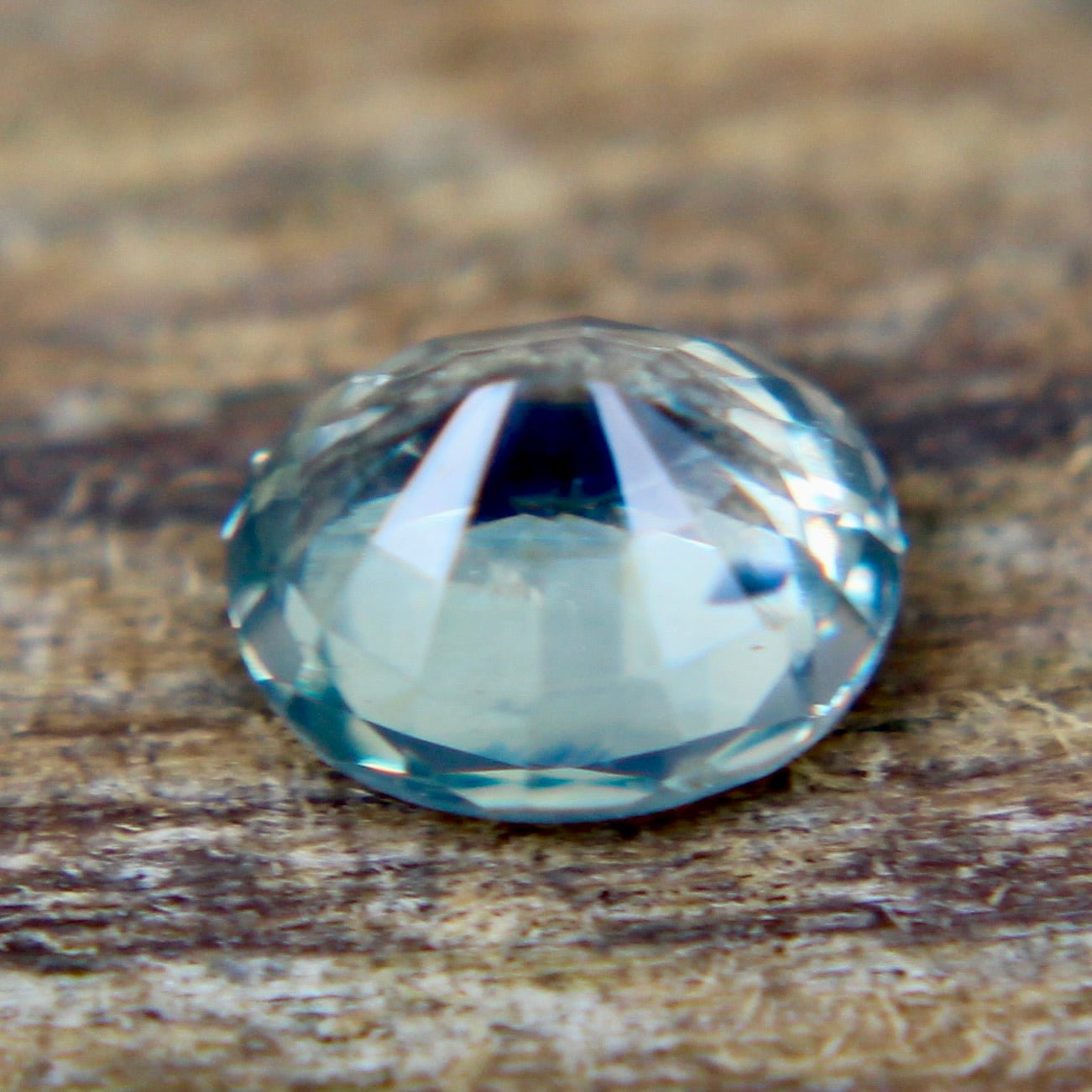 Natural Green Sapphire - Sapphirepal