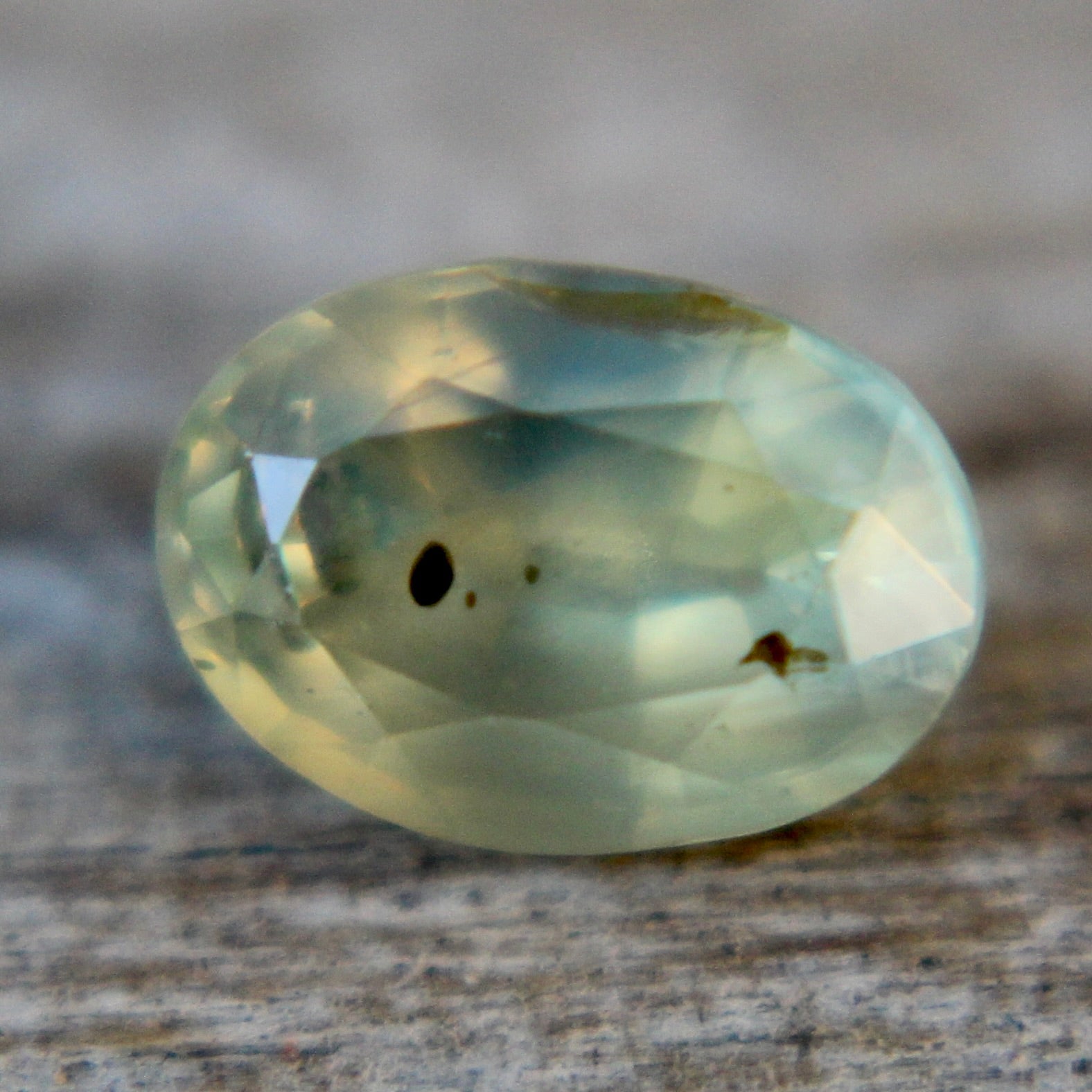 Natural Green Sapphire - Sapphirepal