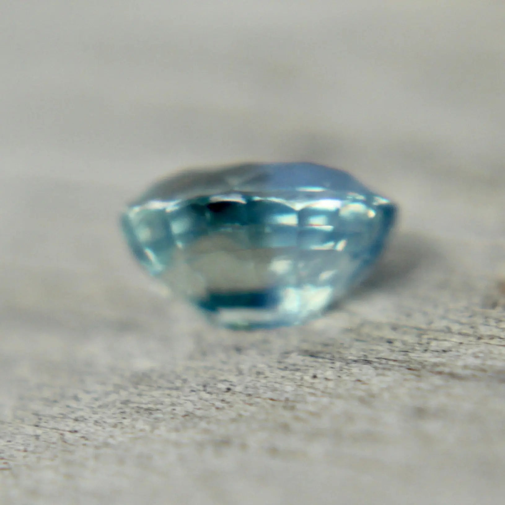 Natural Green Sapphire - Sapphirepal