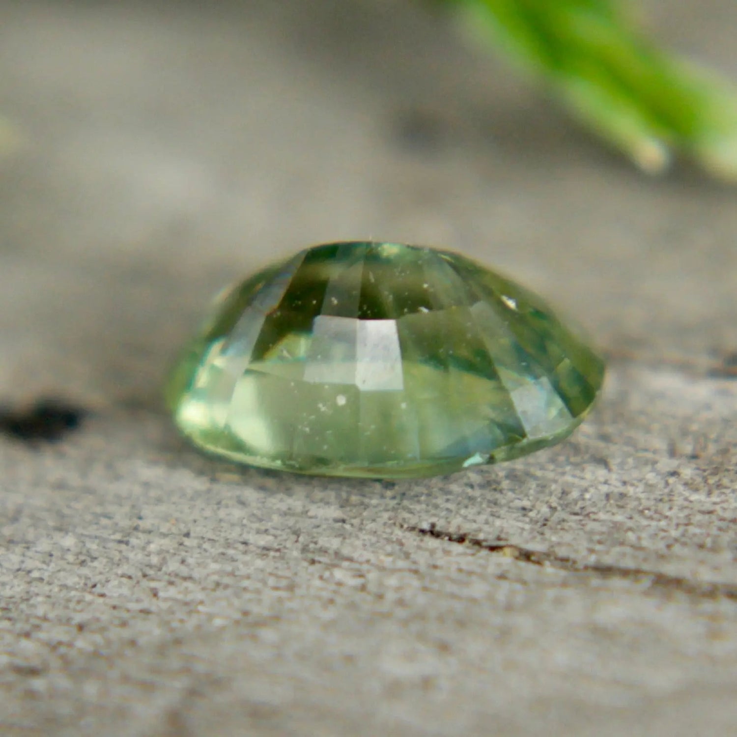 Natural Green Sapphire - Sapphirepal