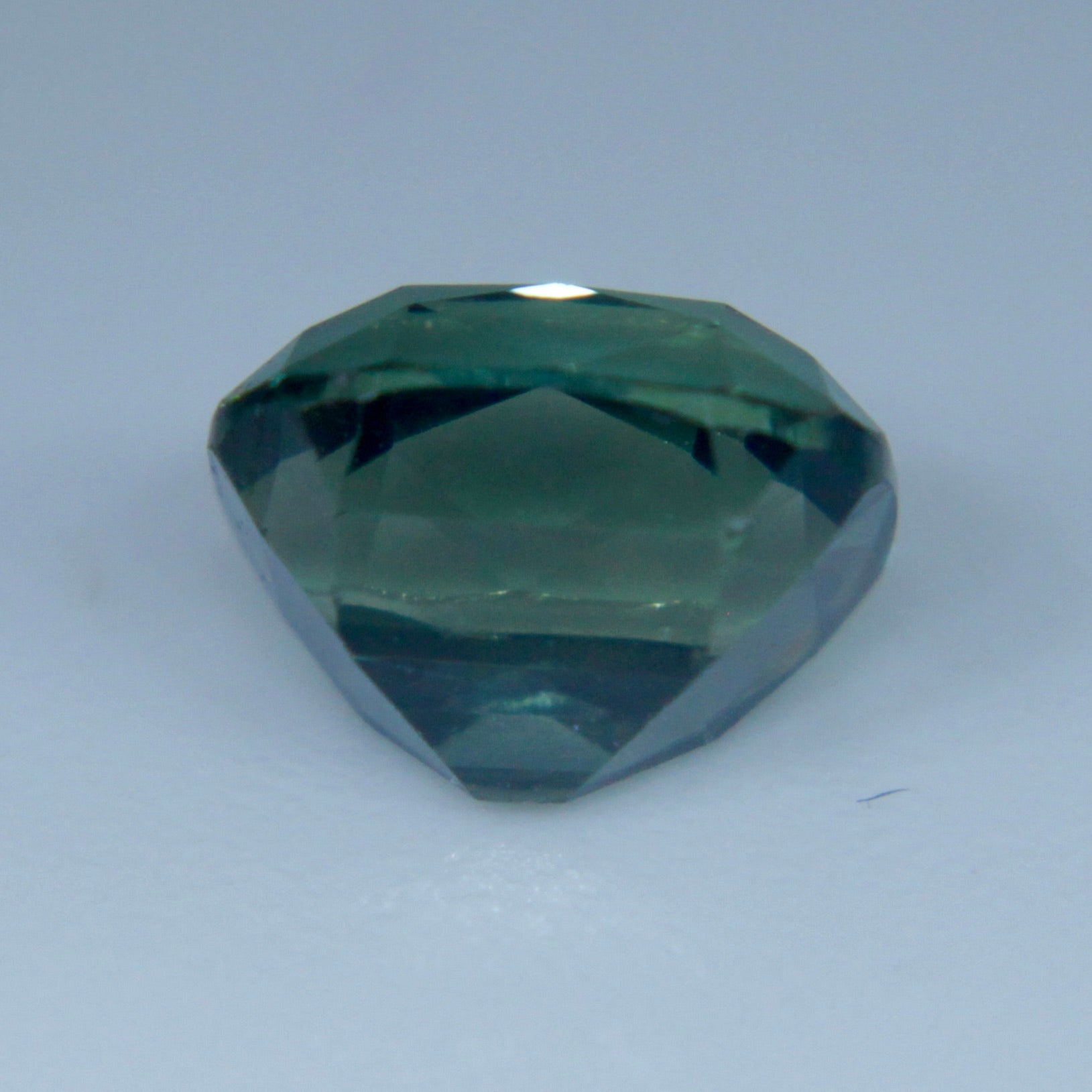 Natural Green Sapphire - Sapphirepal