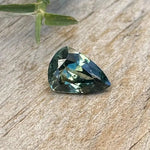 Natural Green Sapphire - Sapphirepal