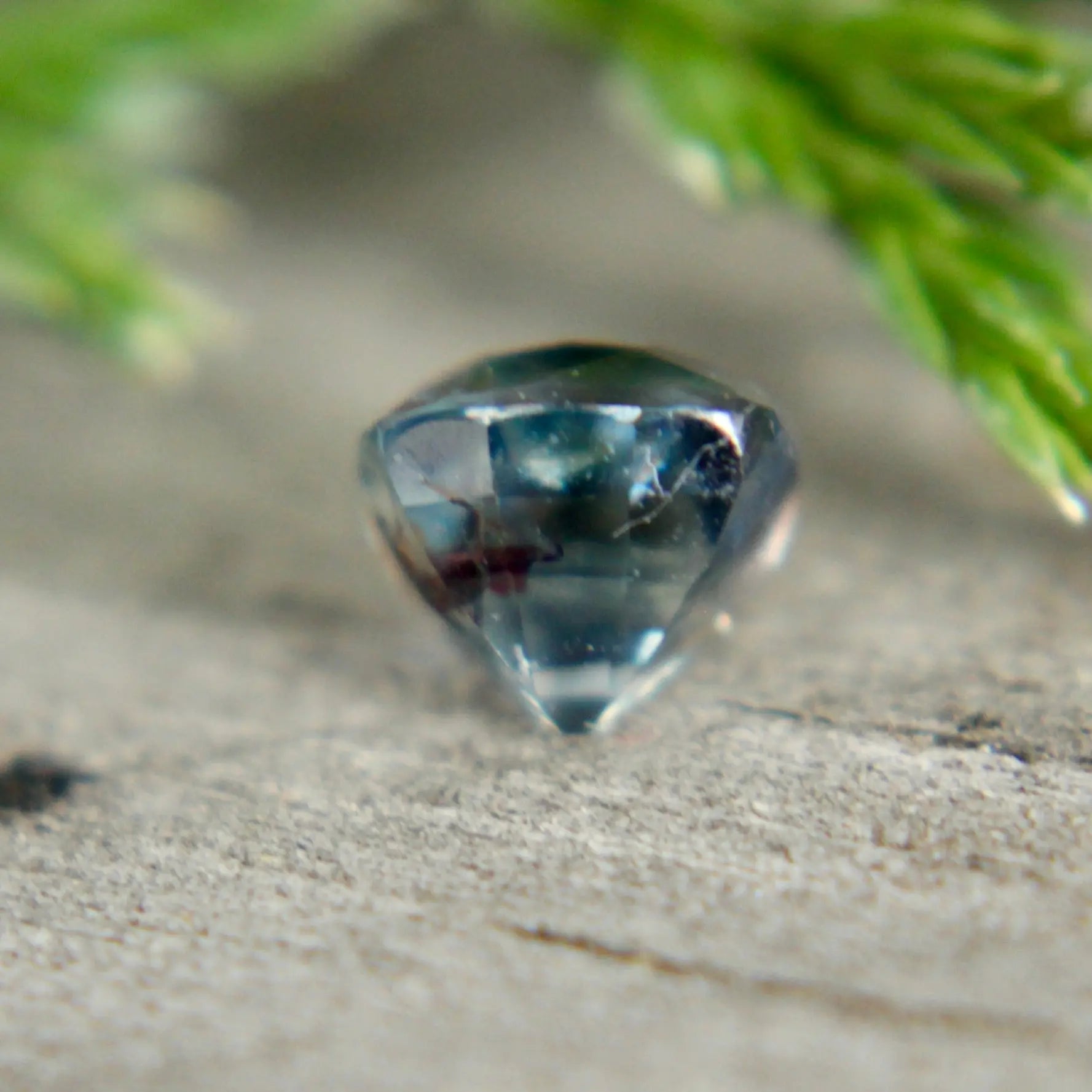 Natural Green Sapphire - Sapphirepal