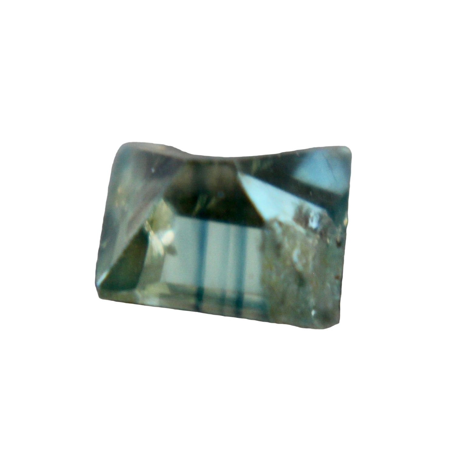 Unheated green sapphire 4.90×4.80×3.09 mm – side profile