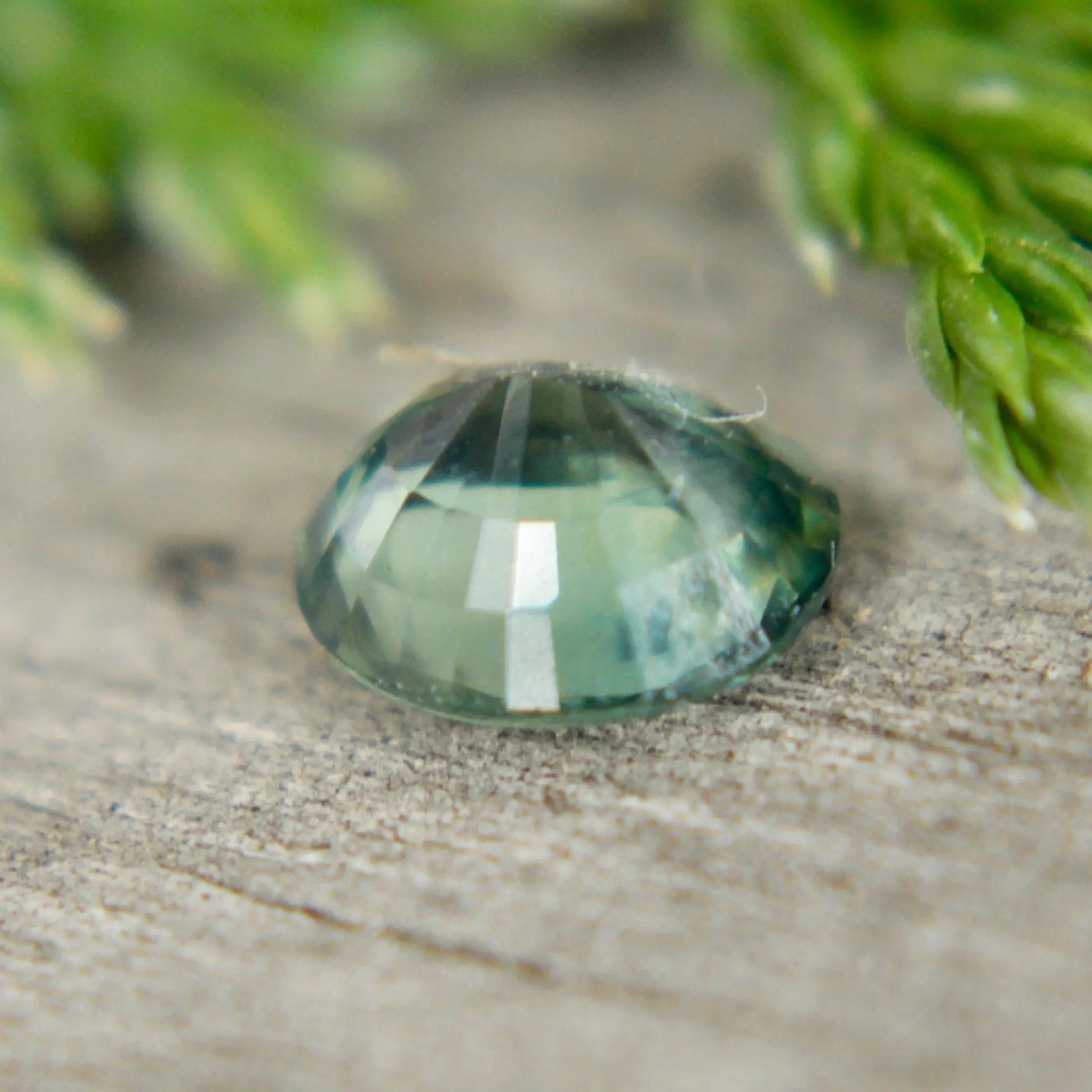 Natural Green Sapphire - Sapphirepal