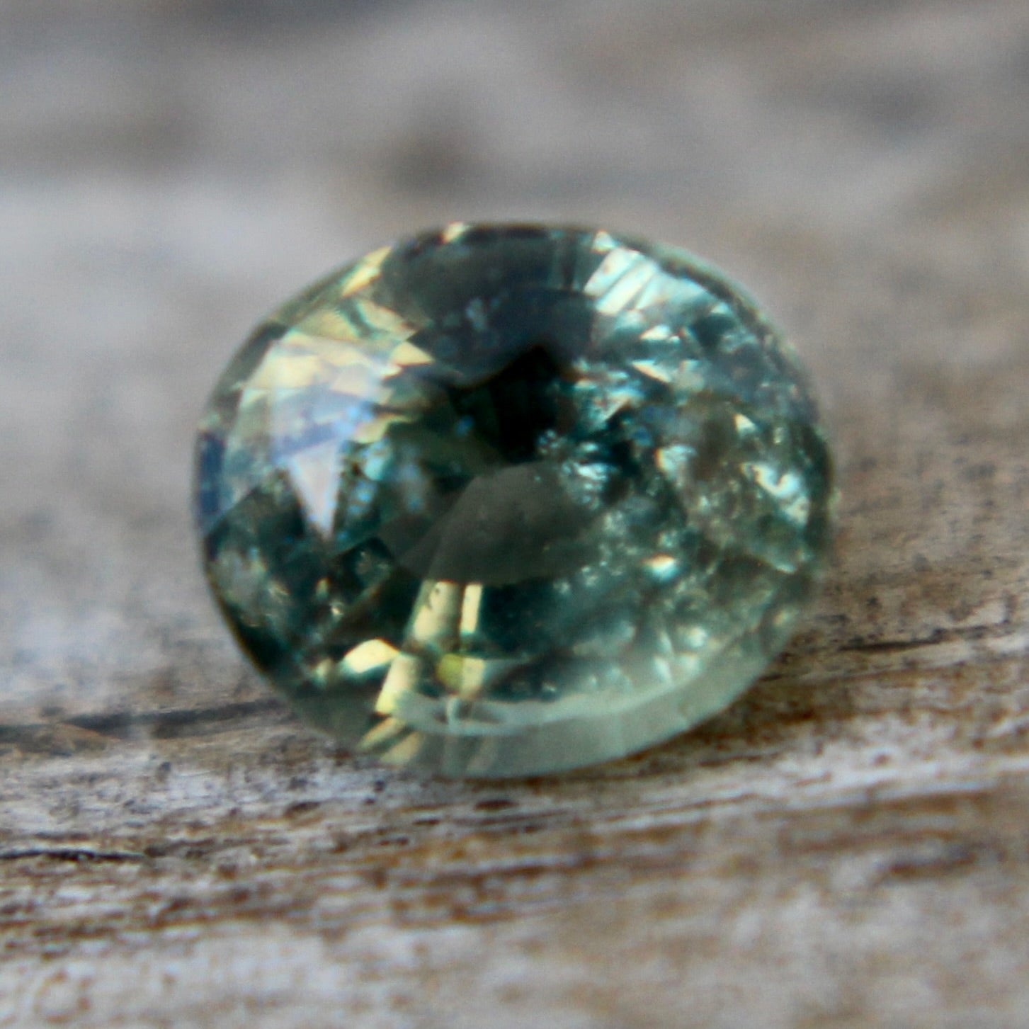 Natural Green Sapphire - Sapphirepal
