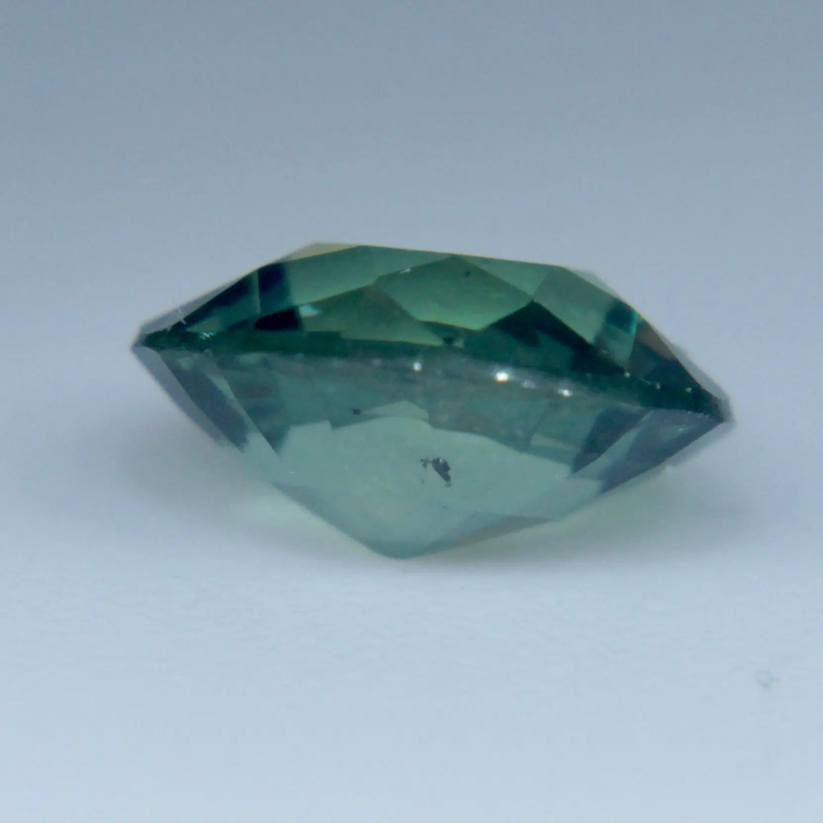 Natural Green Sapphire - Sapphirepal