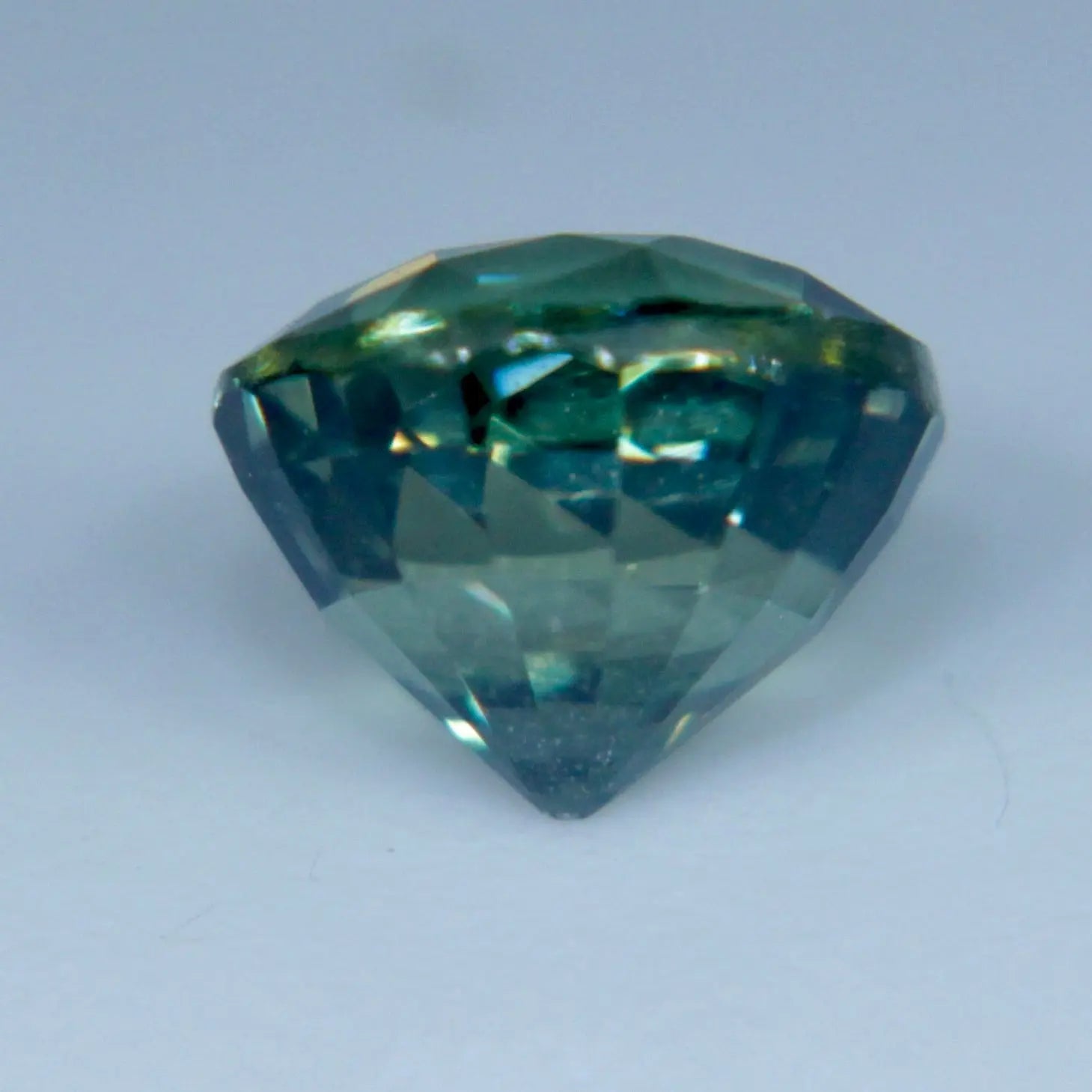Natural Green Sapphire - Sapphirepal