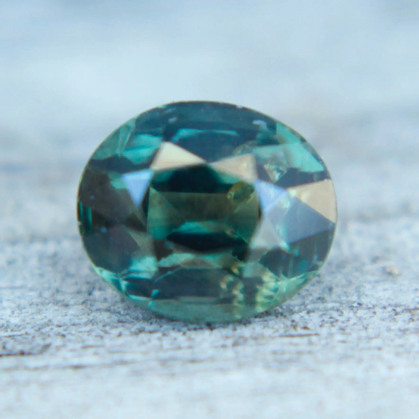 Natural Green Sapphire - Sapphirepal