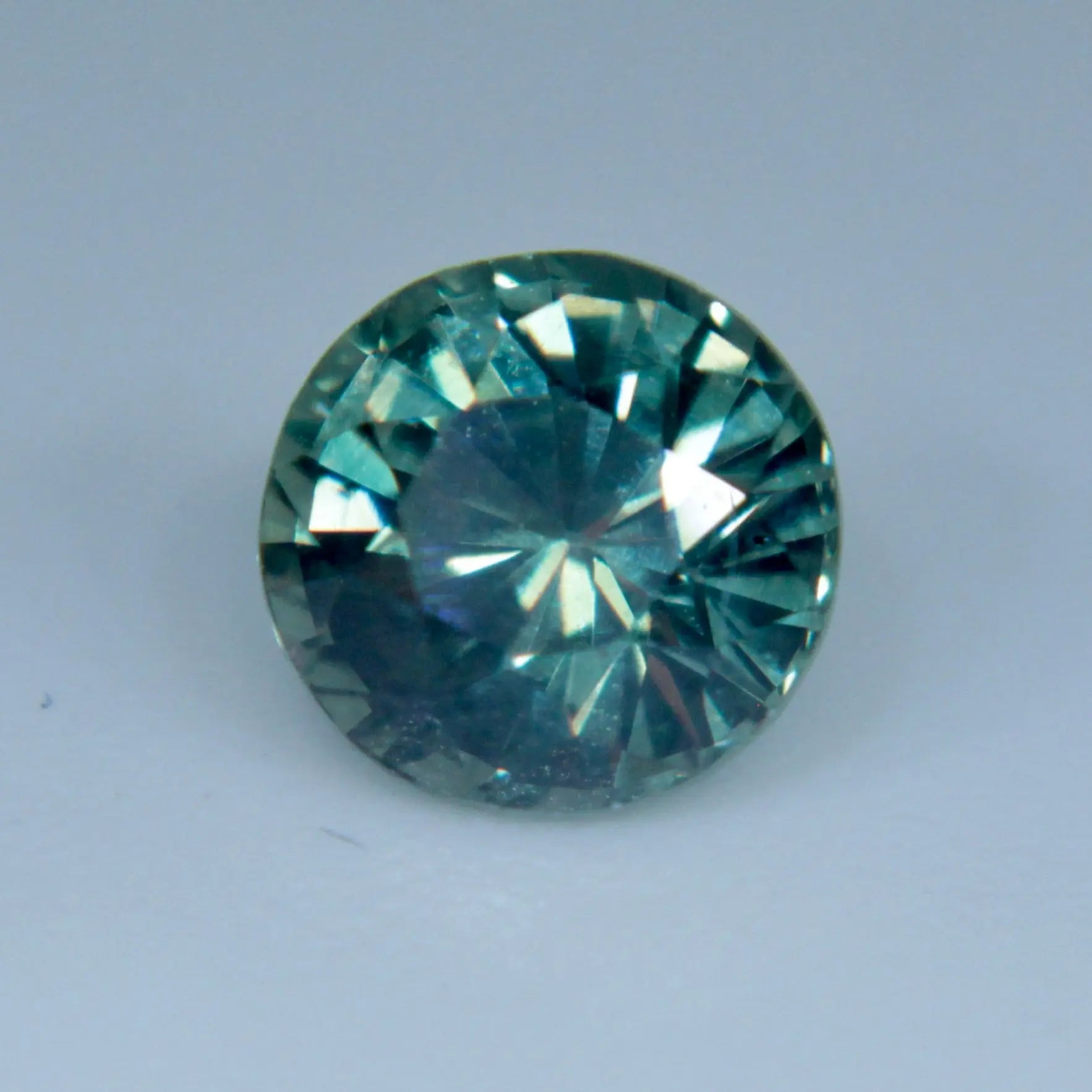Natural Green Sapphire - Sapphirepal