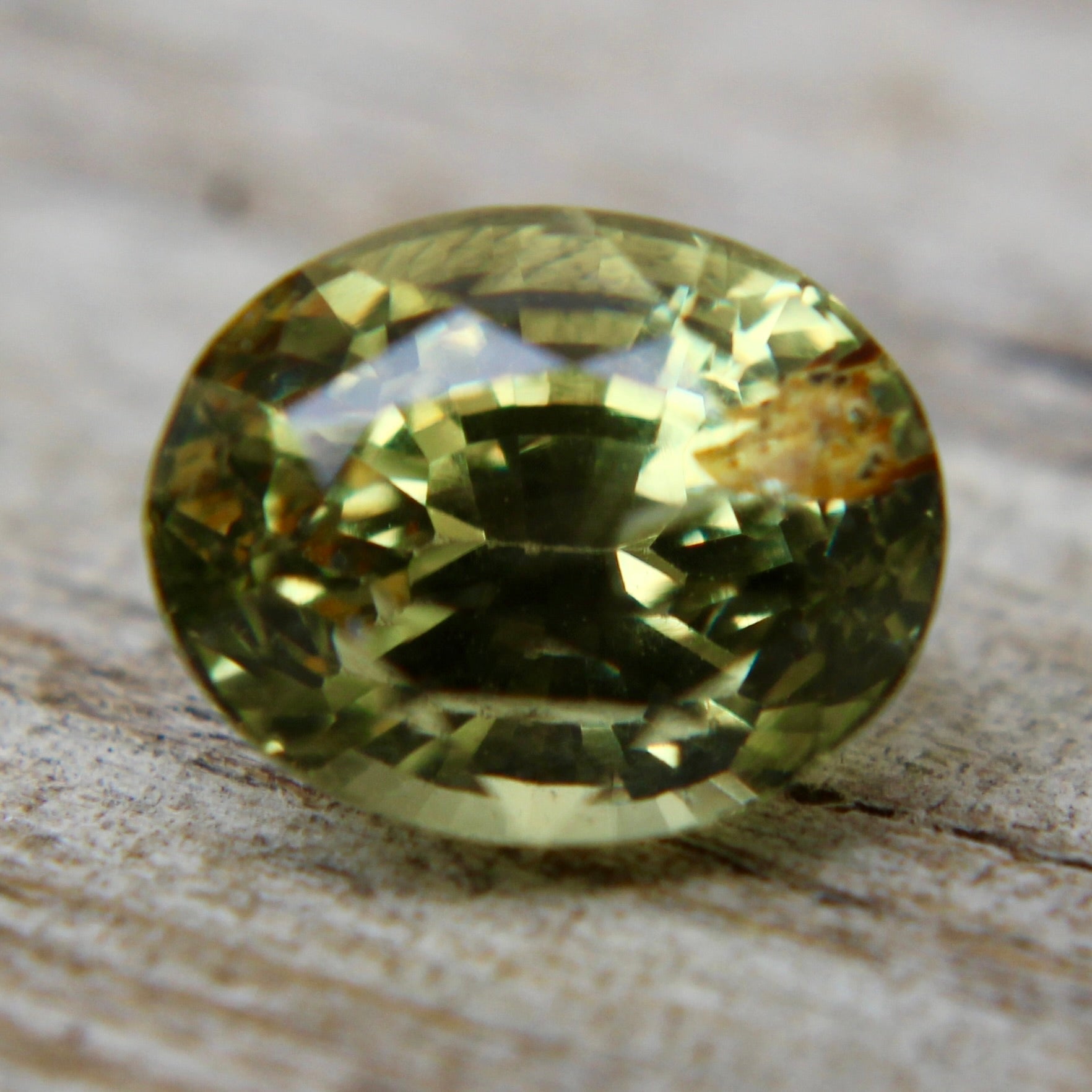 Natural Green Sapphire - Sapphirepal