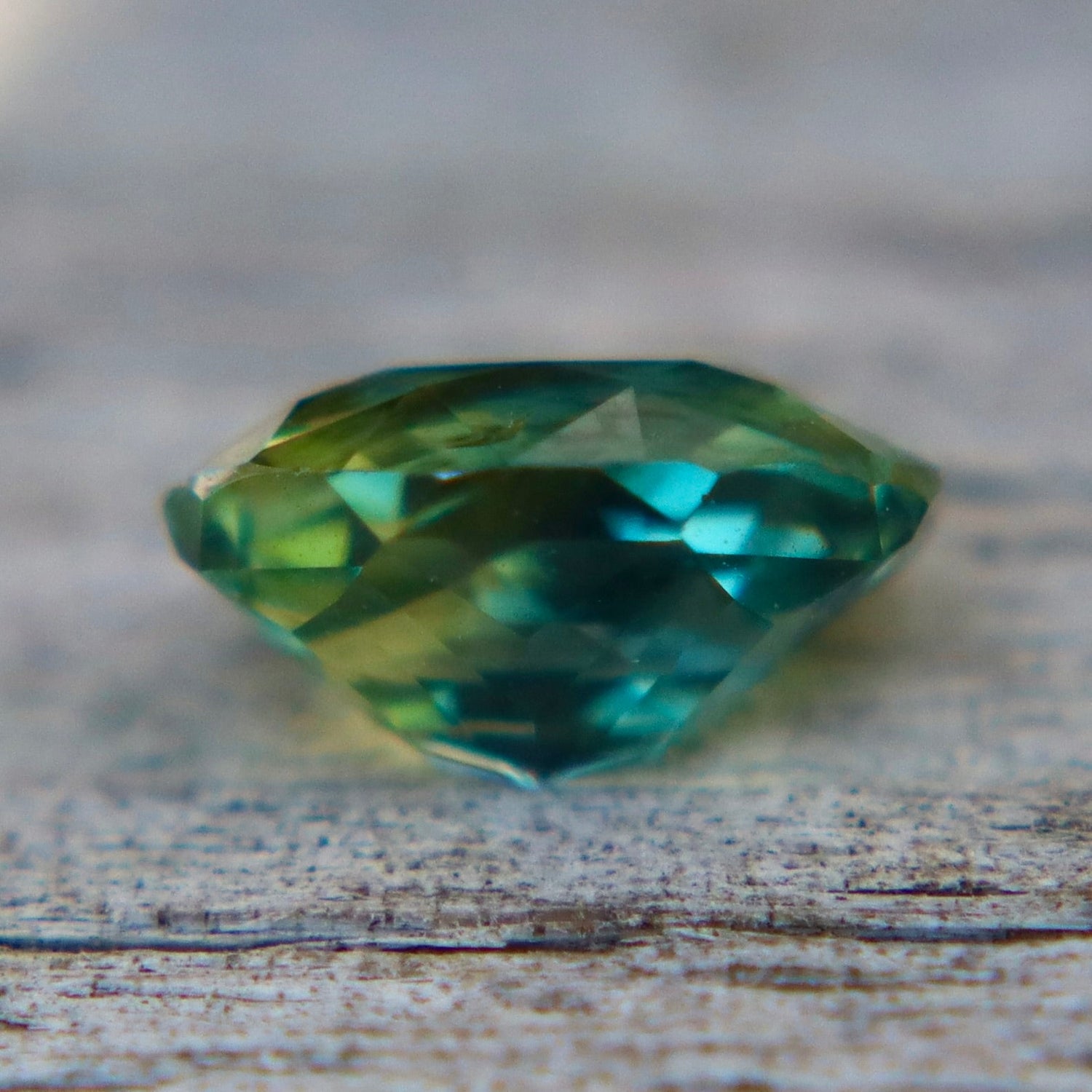 Natural Green Yellow Parti Sapphire 1.08 Carat Oval Cut Loose Sapphire – Madagascar - Sapphirepal