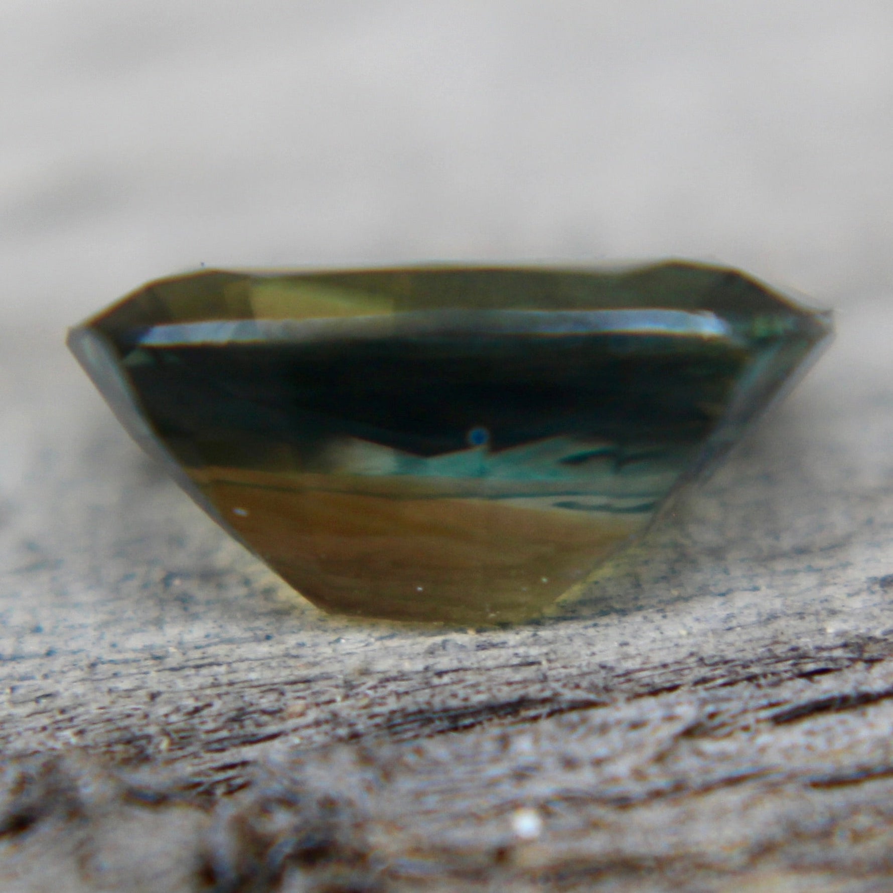 Natural Green Yellow Sapphire - Sapphirepal