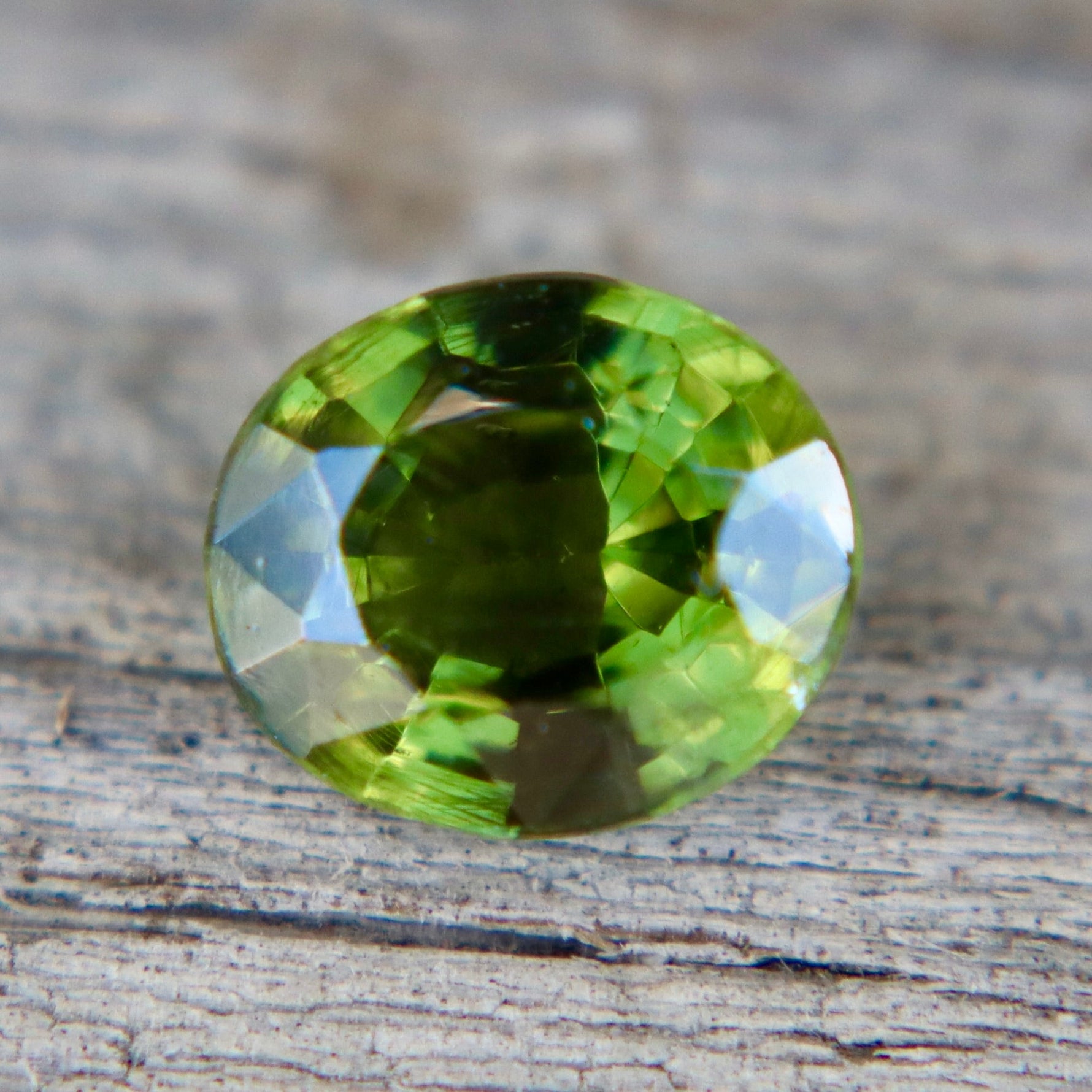 Natural Green Zircon | 1.05 Carat | Oval Cut | Ceylon Unheated Gemstone - Sapphirepal