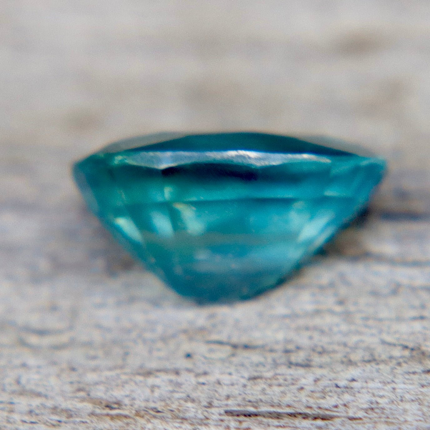 Natural Greenish Blue Sapphire (Oval Cut) 0.80 Carat — Eye - Clean Loose Sapphire - Sapphirepal