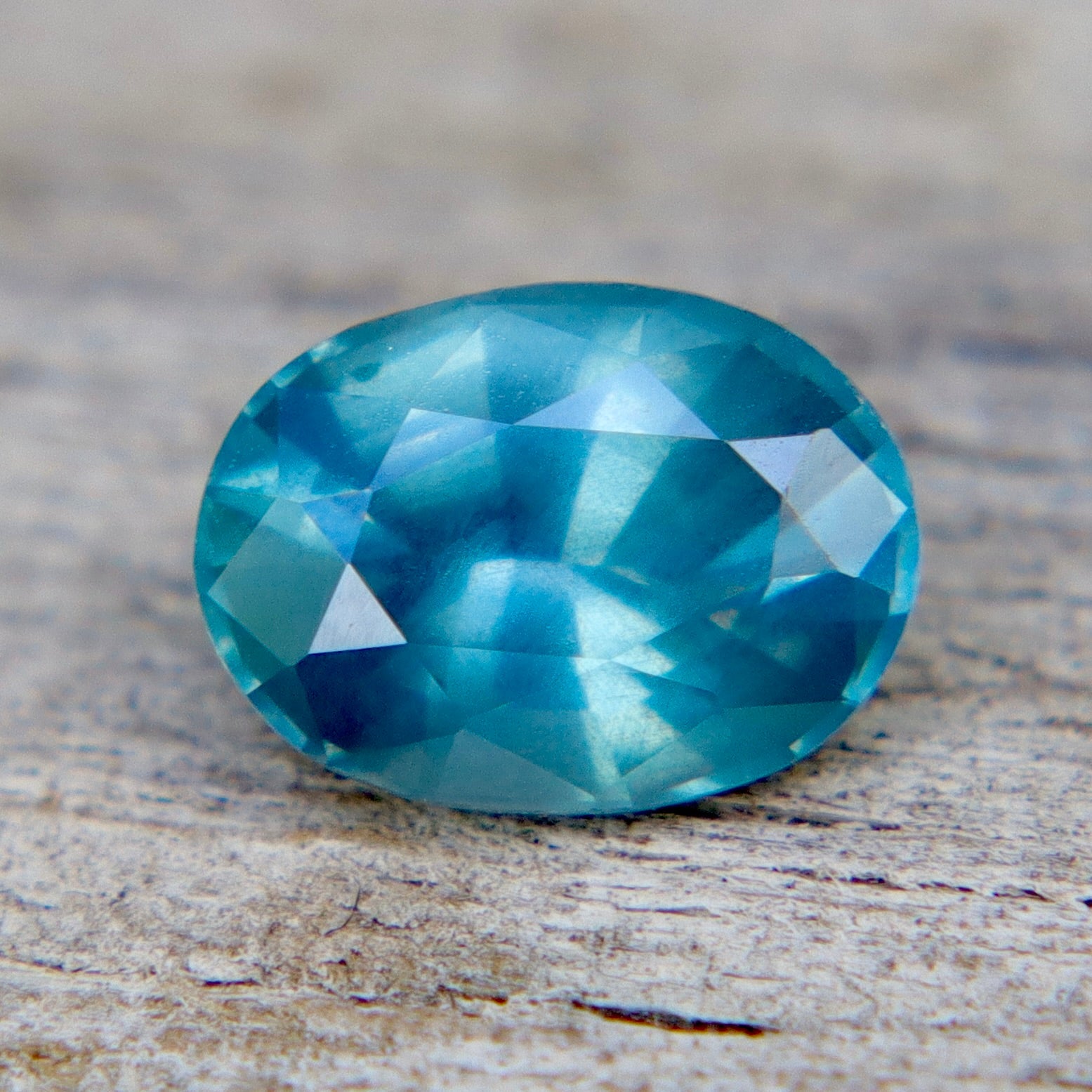 Natural Greenish Blue Sapphire (Oval Cut) 0.80 Carat — Eye - Clean Loose Sapphire - Sapphirepal