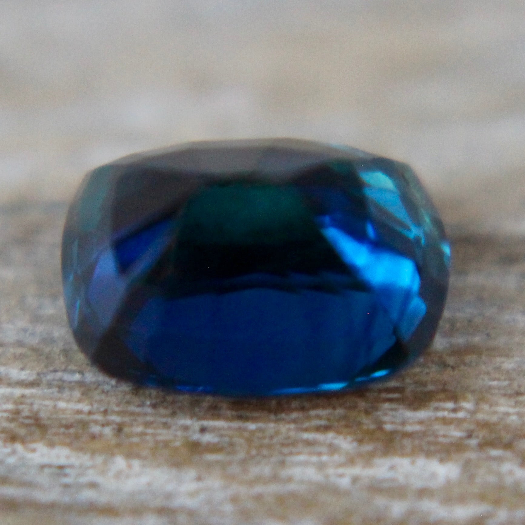 Natural Greenish Blue Sapphire - Sapphirepal