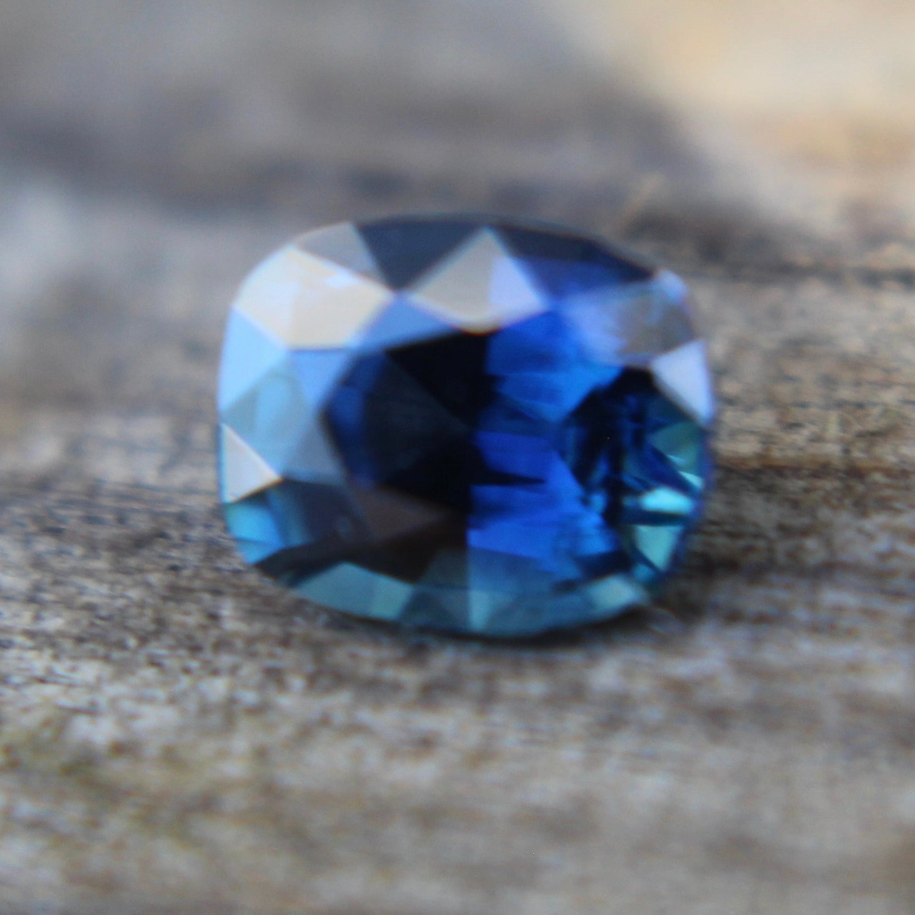 Natural Greenish Blue Sapphire - Sapphirepal