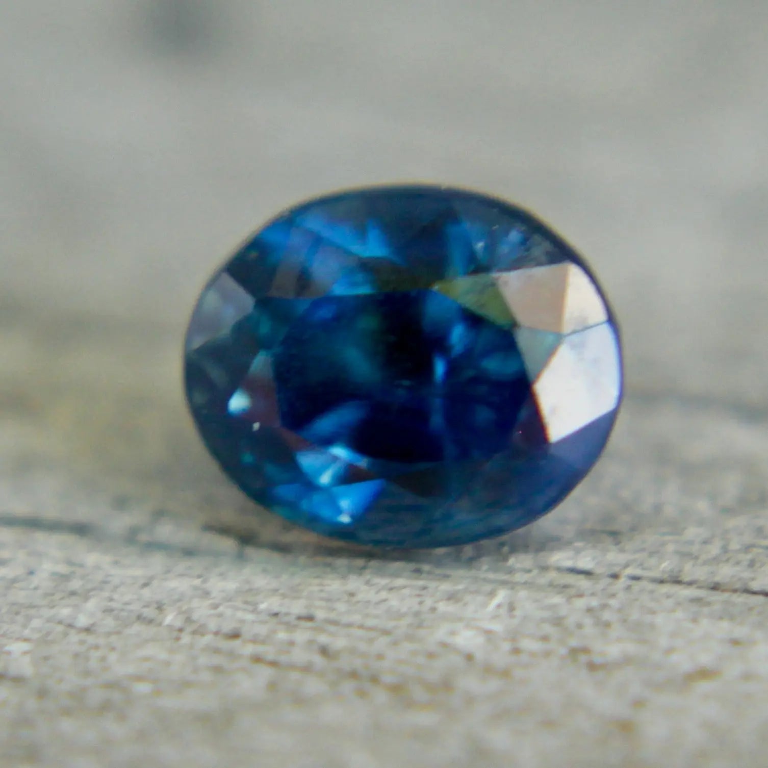 Natural Greenish Blue Sapphire - Sapphirepal