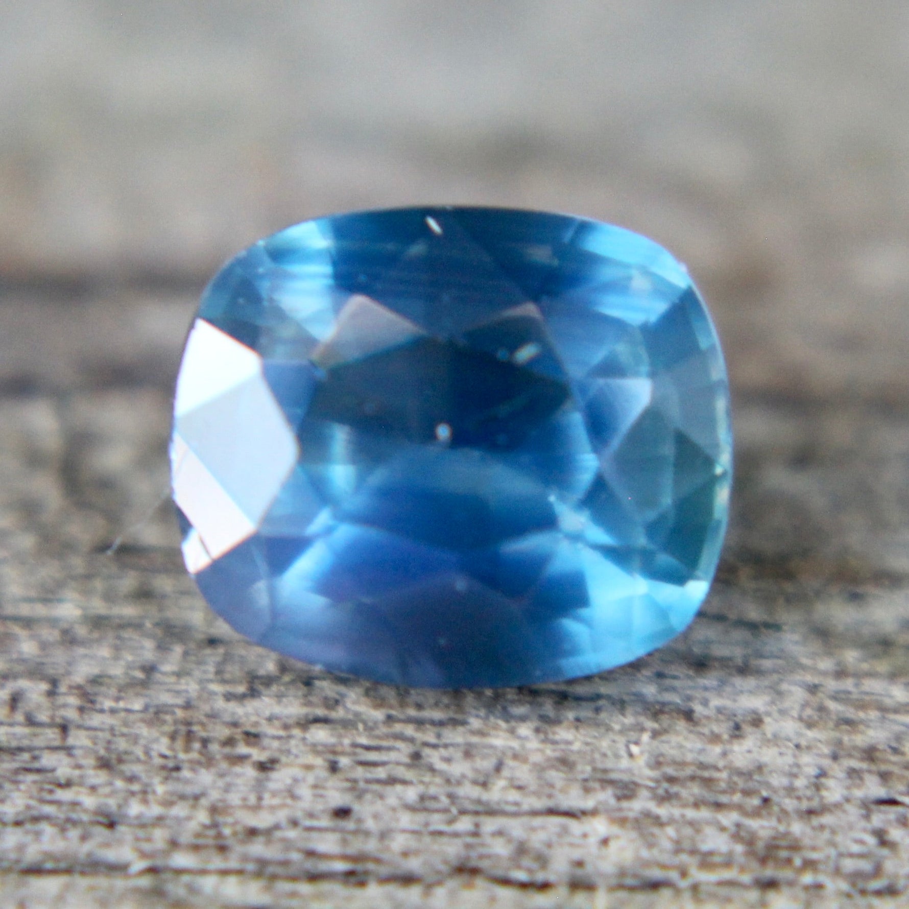 Natural Greenish Blue Sapphire - Sapphirepal