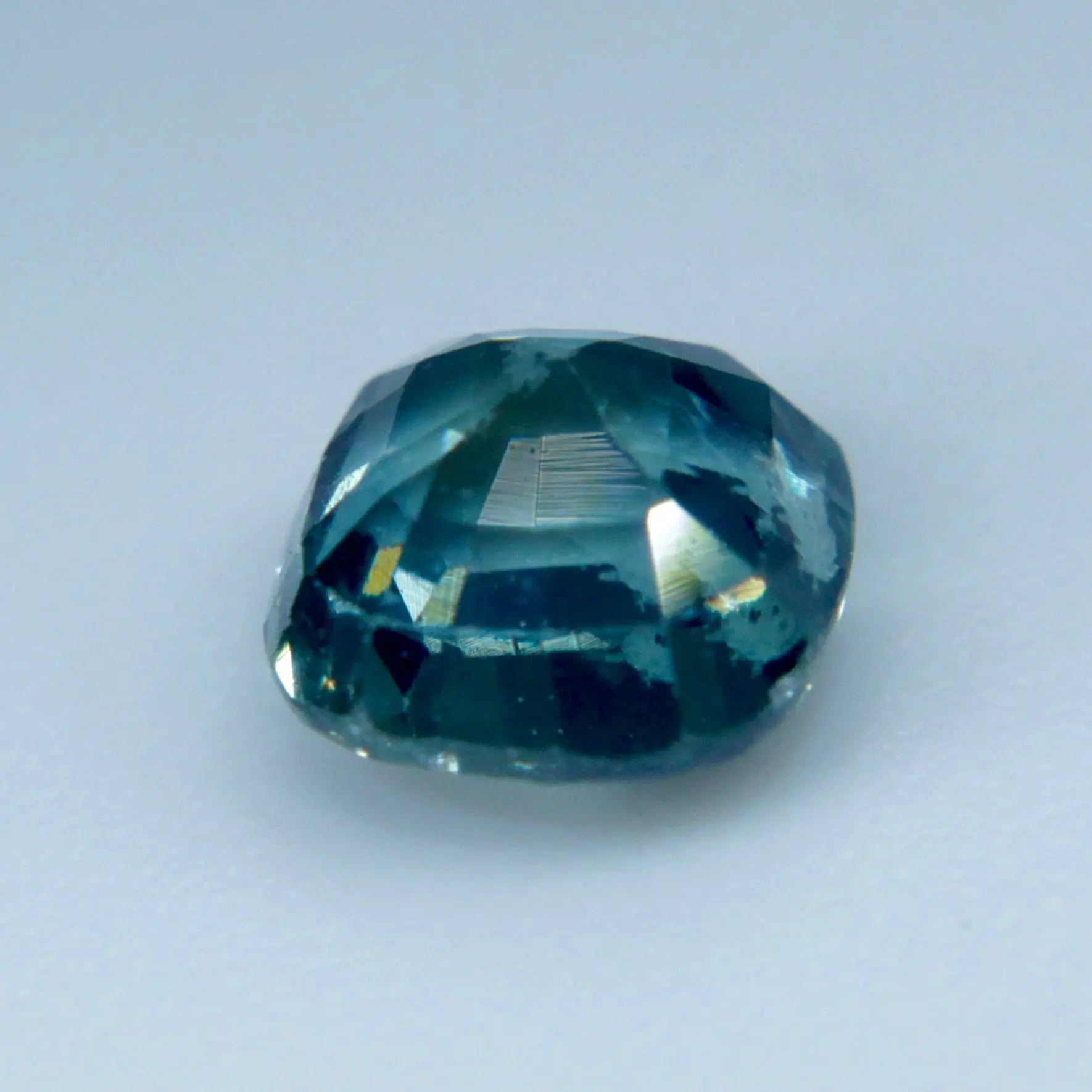 Natural Greenish Blue Sapphire - Sapphirepal