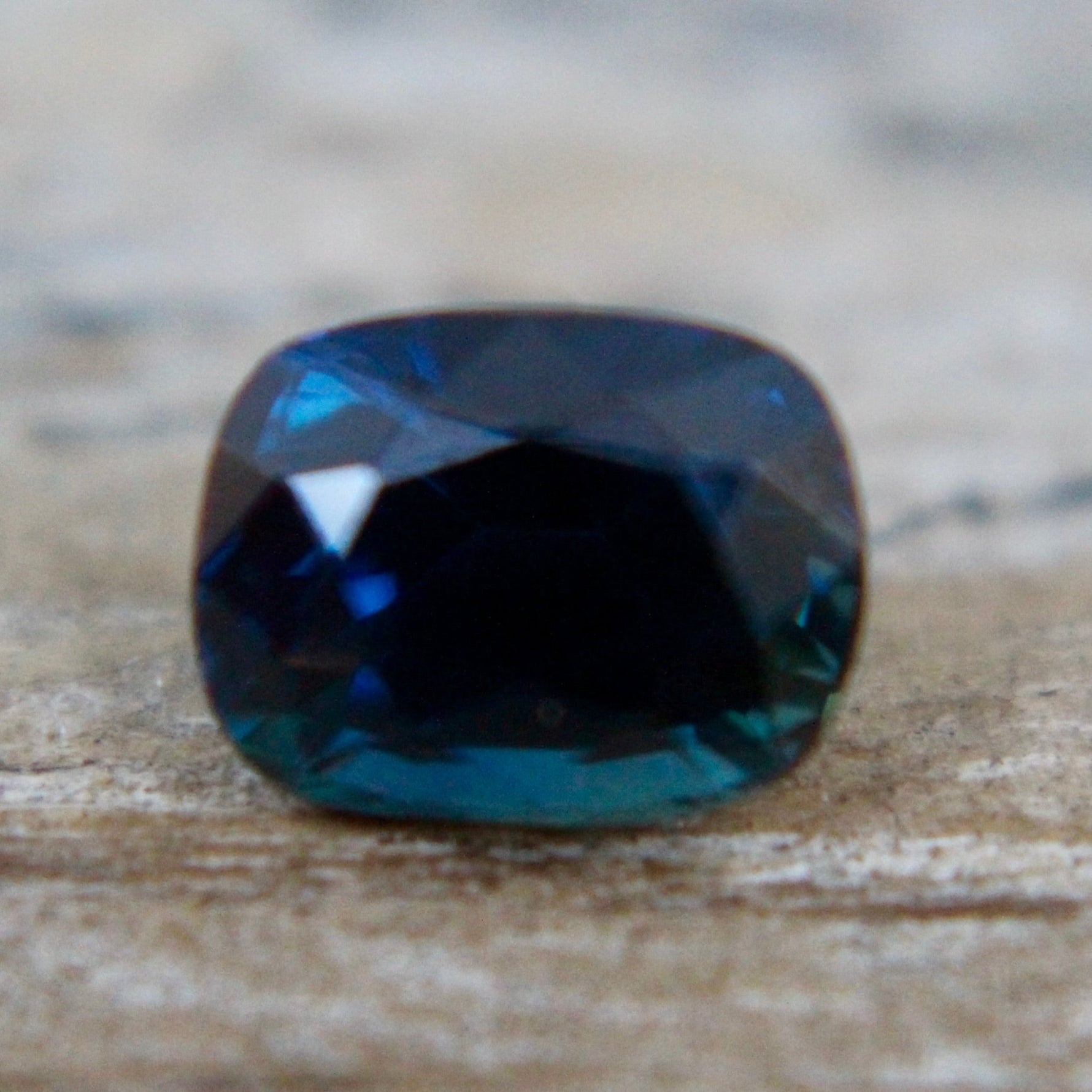 Natural Greenish Blue Sapphire - Sapphirepal