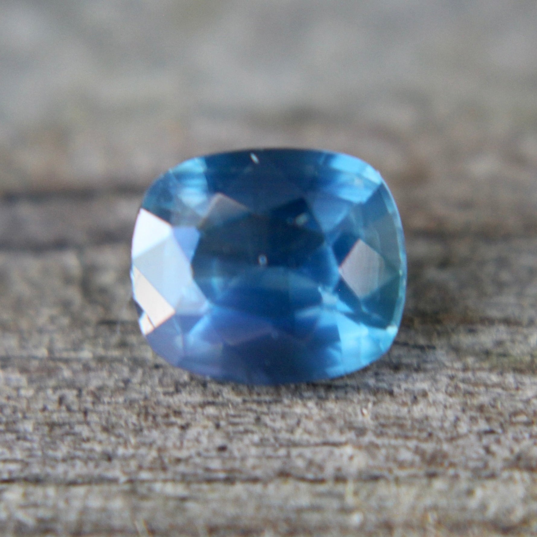 Natural Greenish Blue Sapphire - Sapphirepal