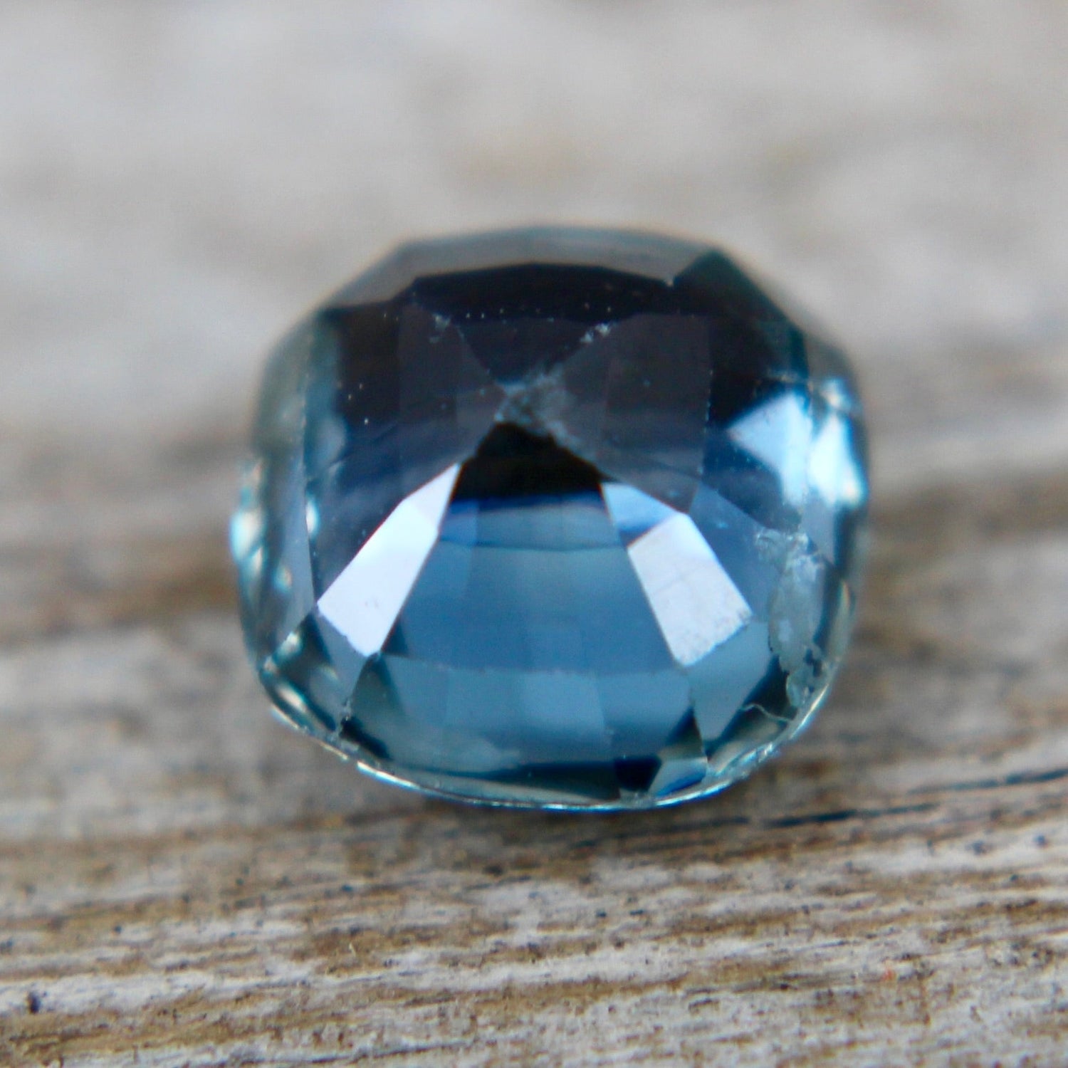 Natural Greenish Blue Sapphire - Sapphirepal