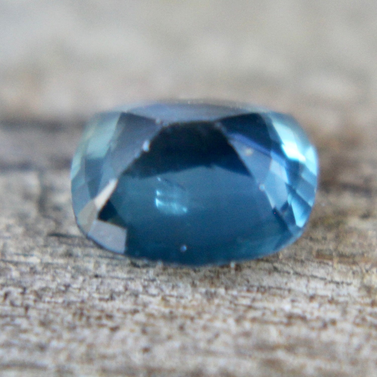 Natural Greenish Blue Sapphire - Sapphirepal