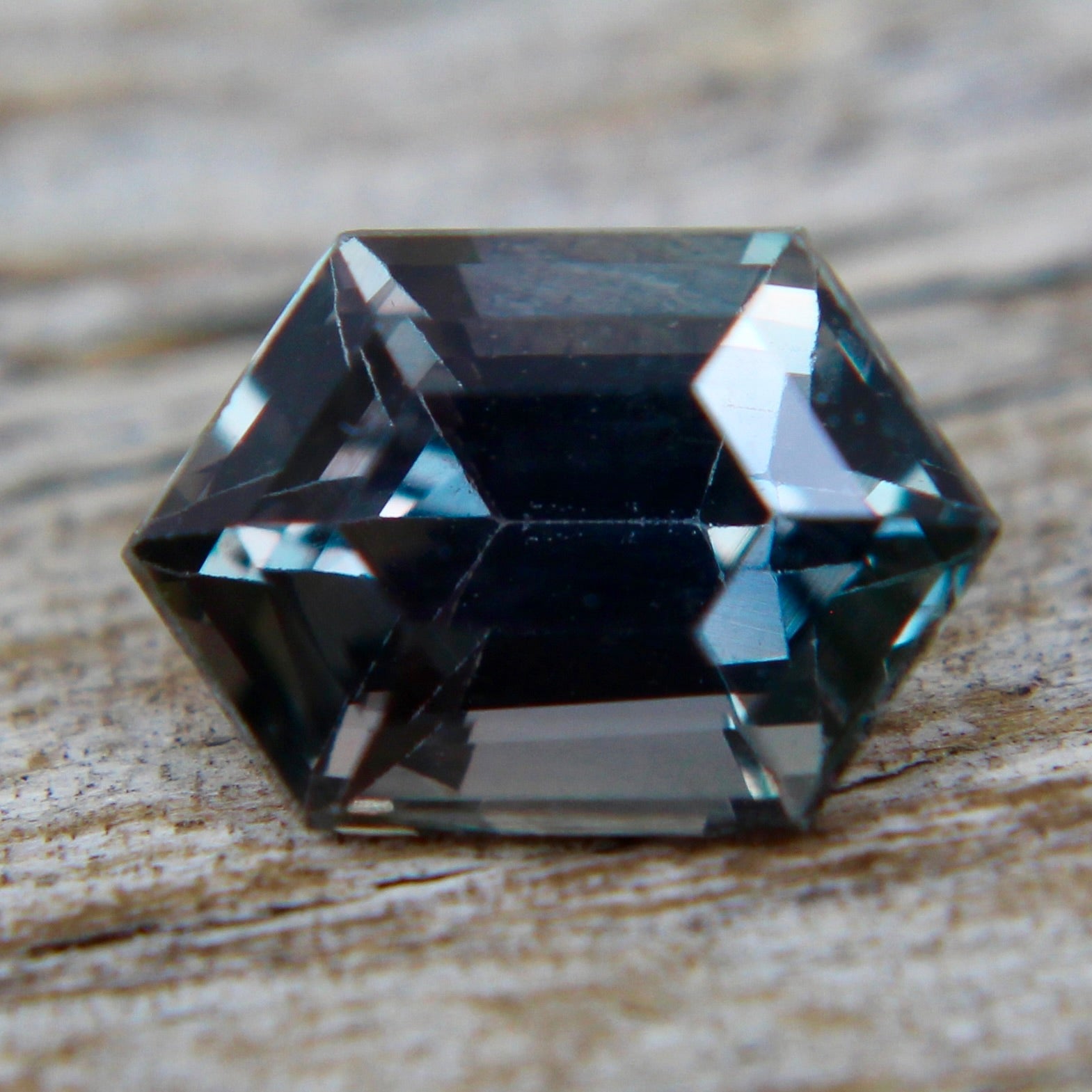 Natural Greenish Brown Sapphire - Sapphirepal