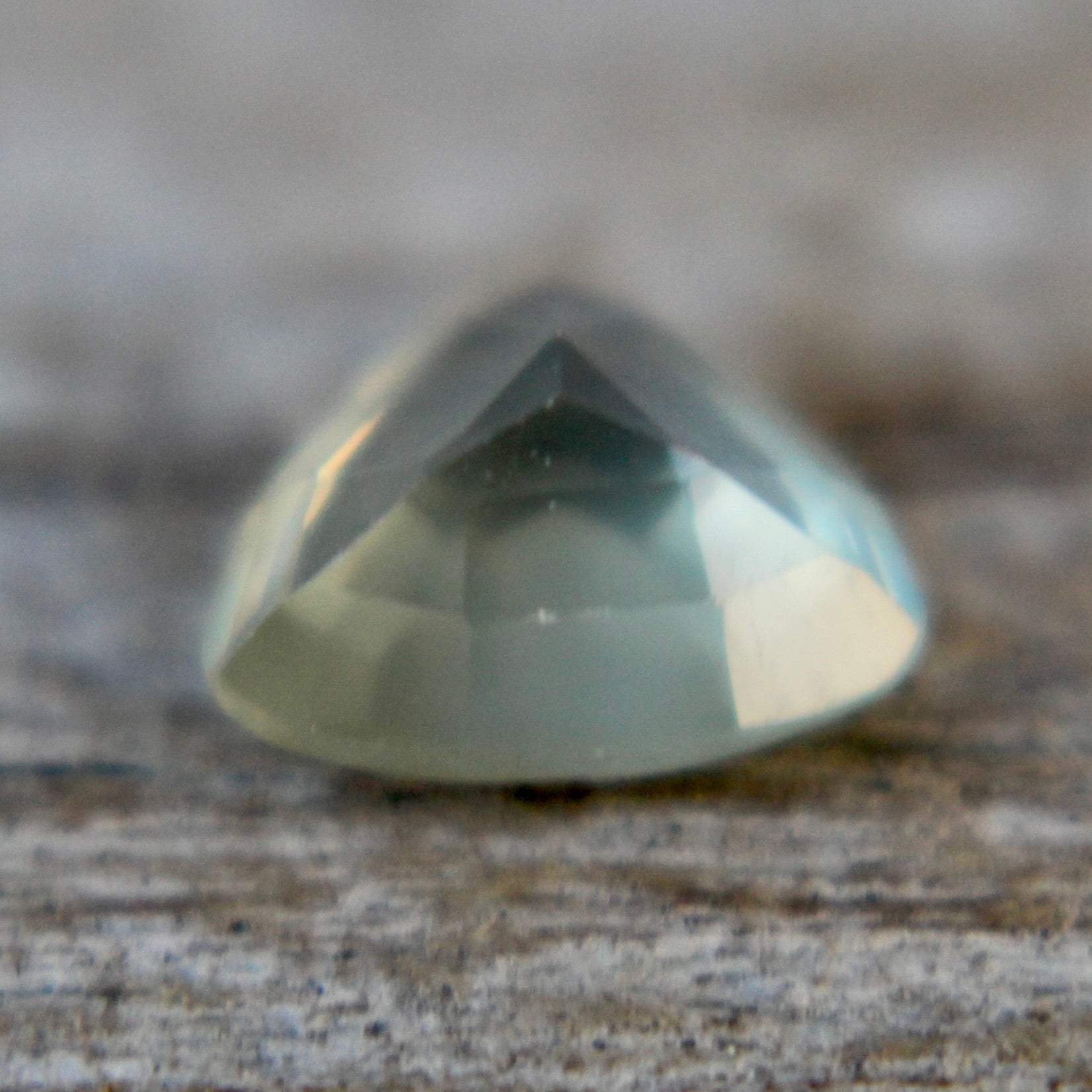 Natural Greenish Yellow Sapphire - Sapphirepal