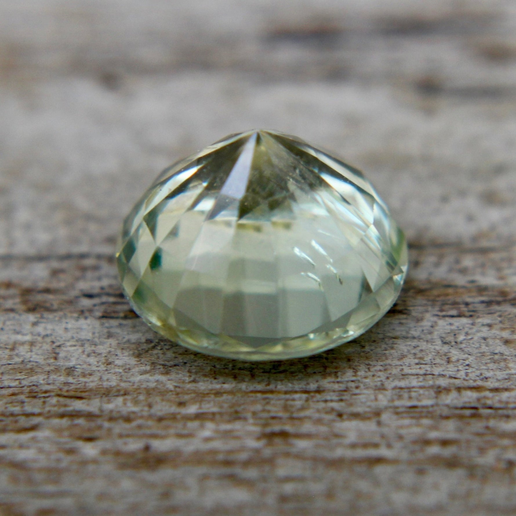 Natural Greenish Yellow Sapphire - Sapphirepal