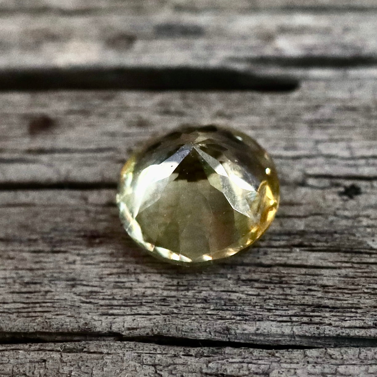 Natural Greenish Yellow Zircon – 1.51 Carat Round Cut from Ceylon - Sapphirepal