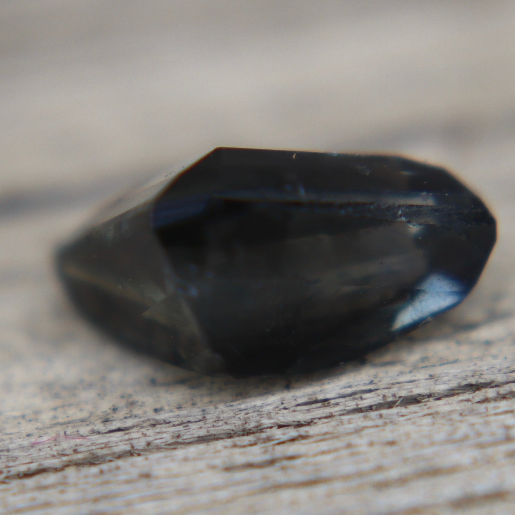 Natural Grey Sapphire 1.48 Carat Freeform – Unheated Ceylon Gemstone - Sapphirepal
