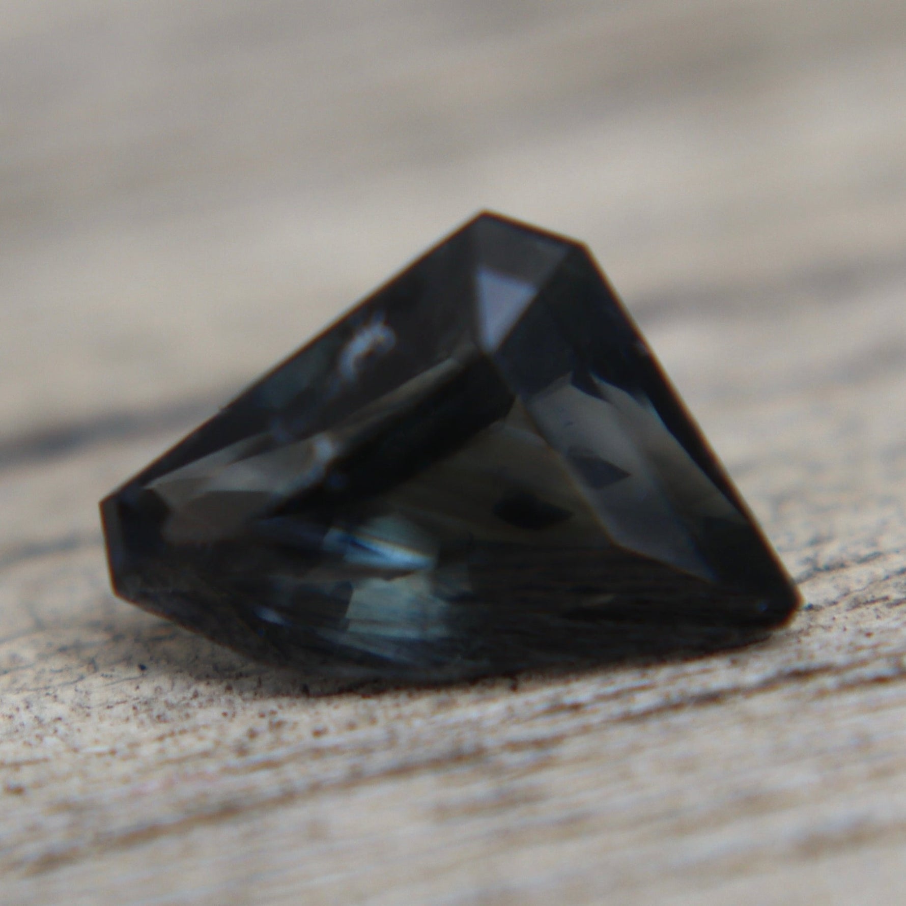 Natural Grey Sapphire 1.48 Carat Freeform – Unheated Ceylon Gemstone - Sapphirepal