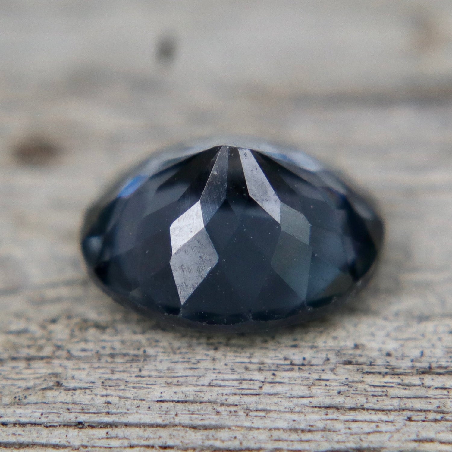 Natural Grey Spinel – 1.27 Carat Oval Cut | Ceylon Origin - Sapphirepal